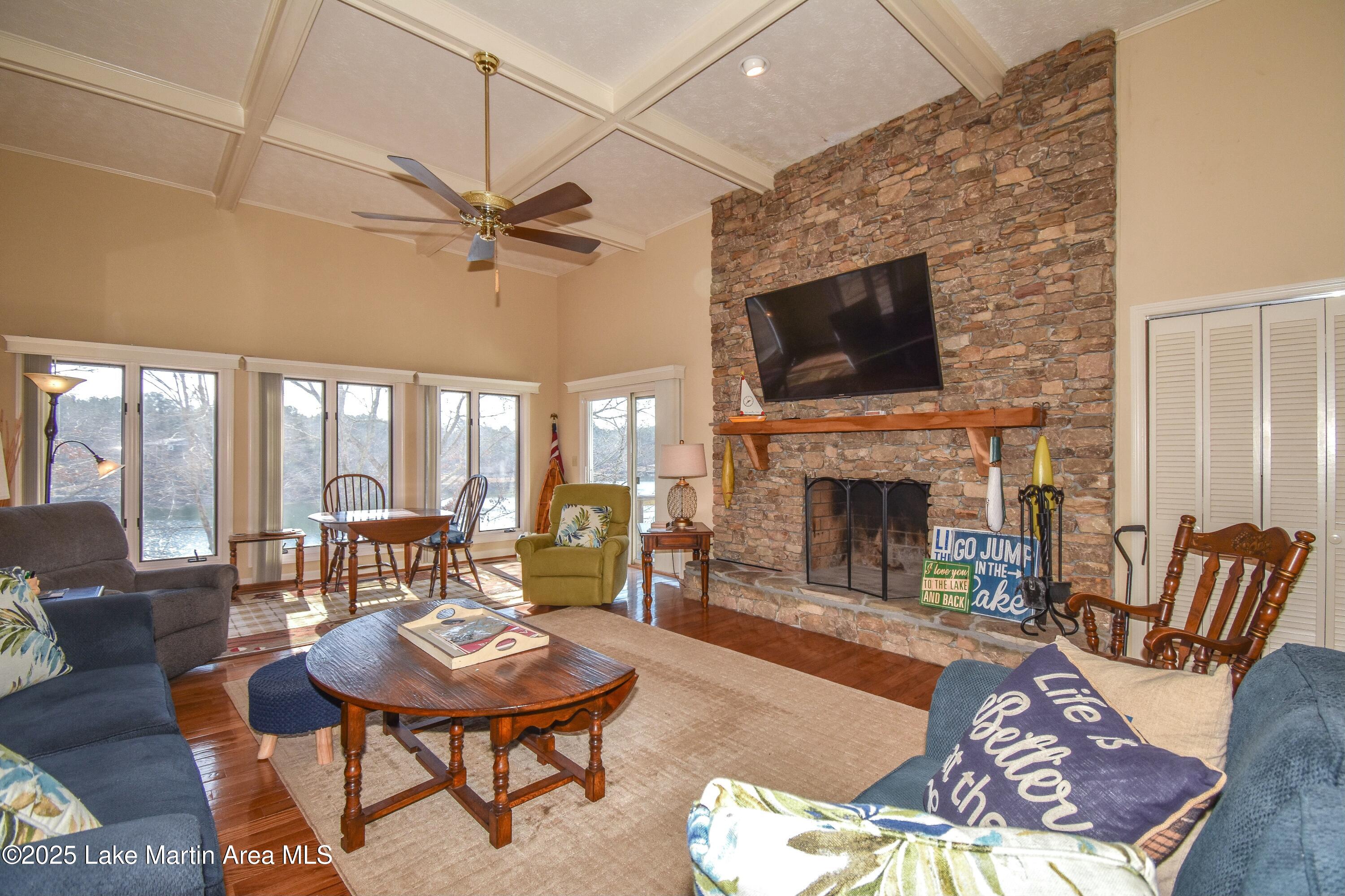 Jacksons Gap, Alabama, 36861, United States, 5 Bedrooms Bedrooms, ,5 BathroomsBathrooms,Residential,Active,2009826