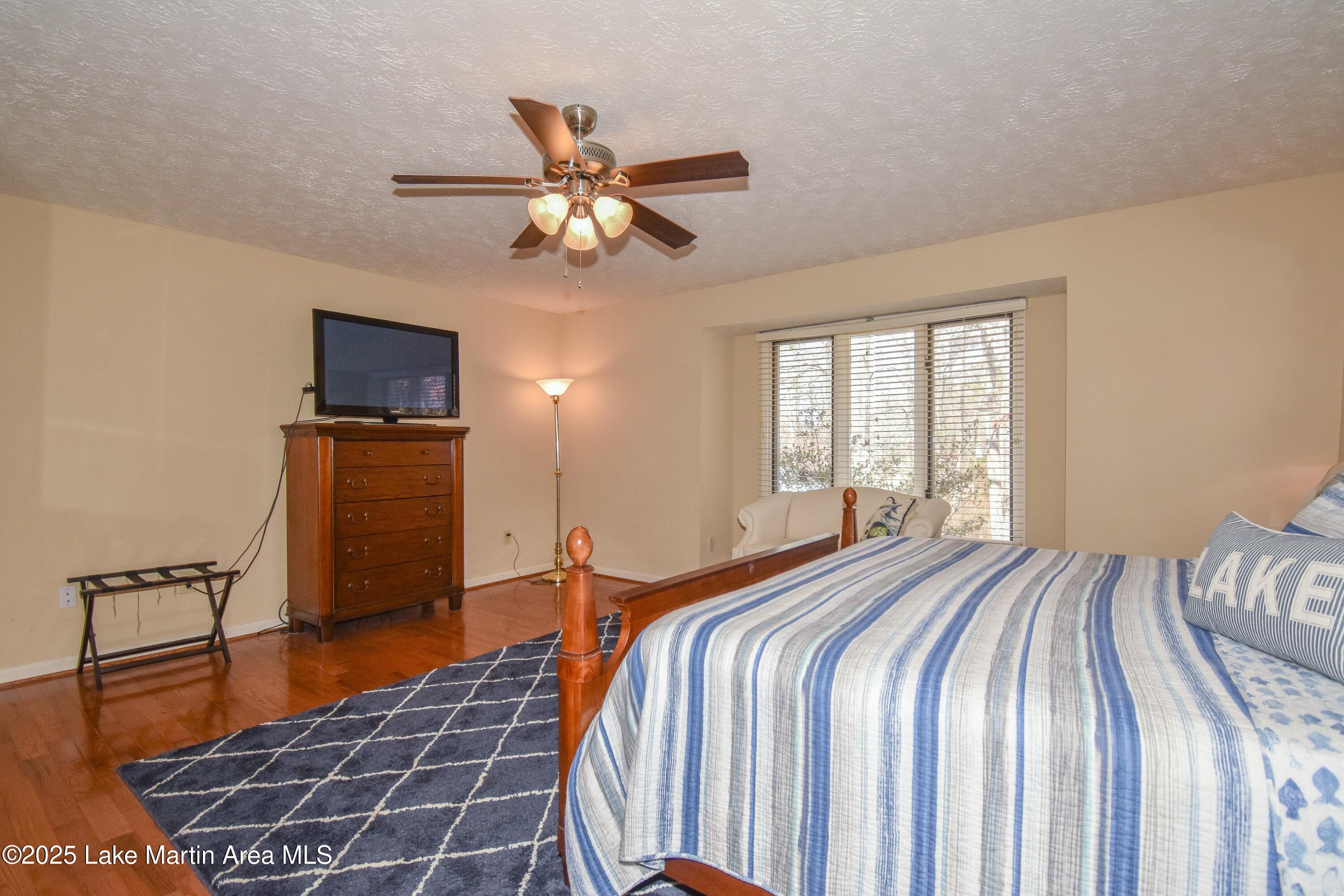 Jacksons Gap, Alabama, 36861, United States, ,5 BathroomsBathrooms,Residential,Active,1770190