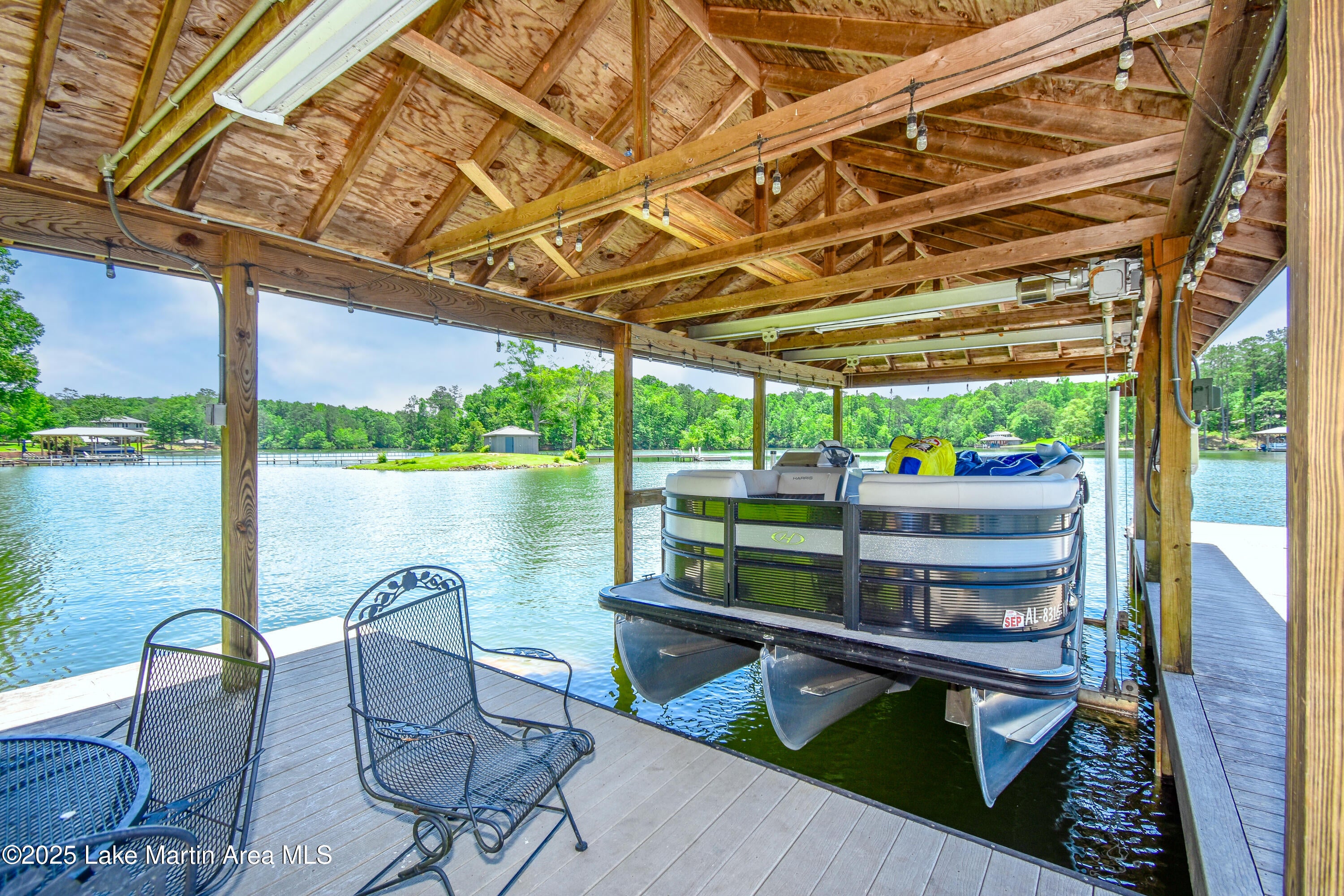 Jacksons Gap, Alabama, 36861, United States, 5 Bedrooms Bedrooms, ,5 BathroomsBathrooms,Residential,Active,2009826