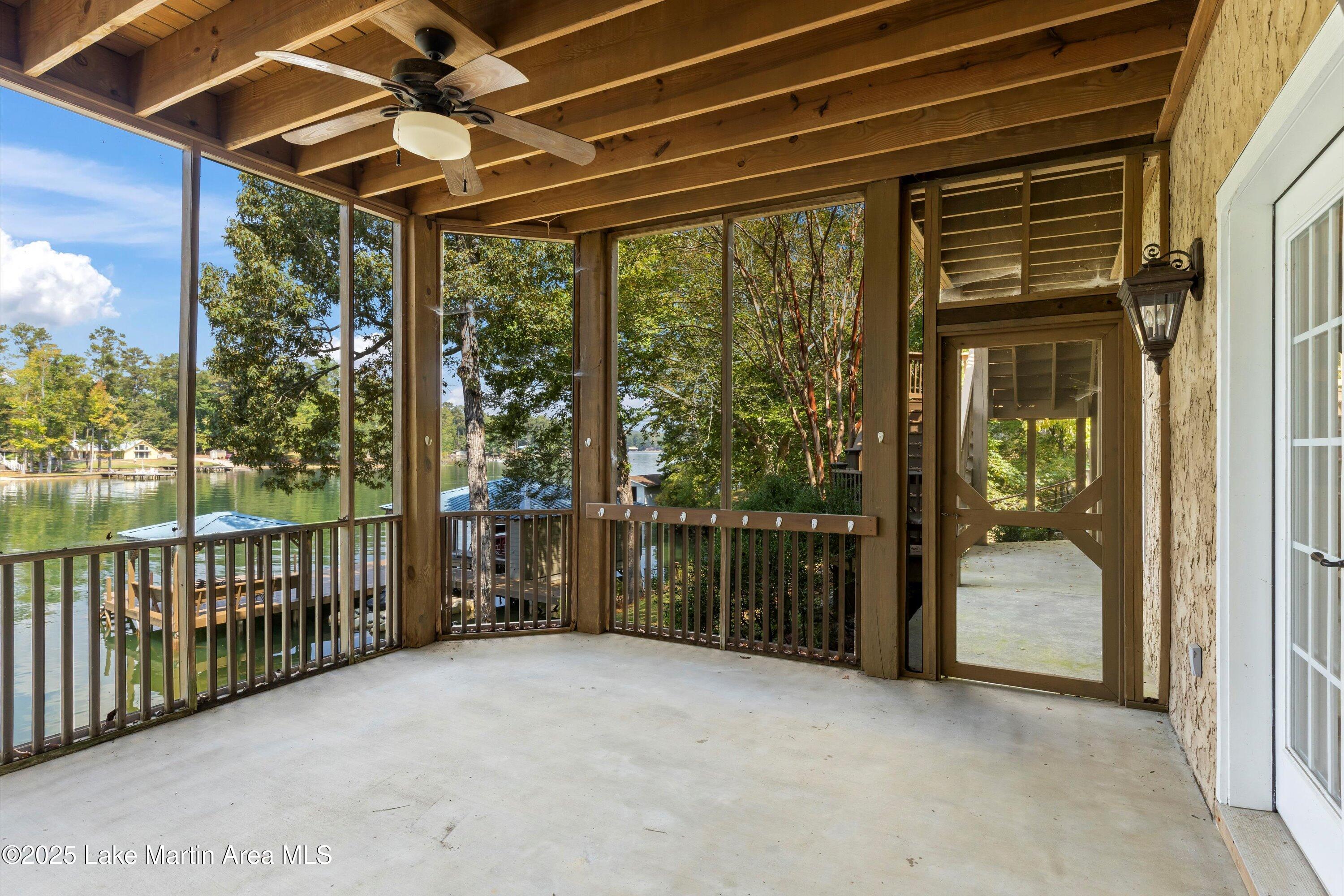 Alexander City, Alabama, 35010, United States, 6 Bedrooms Bedrooms, ,5 BathroomsBathrooms,Residential,Active,1953276
