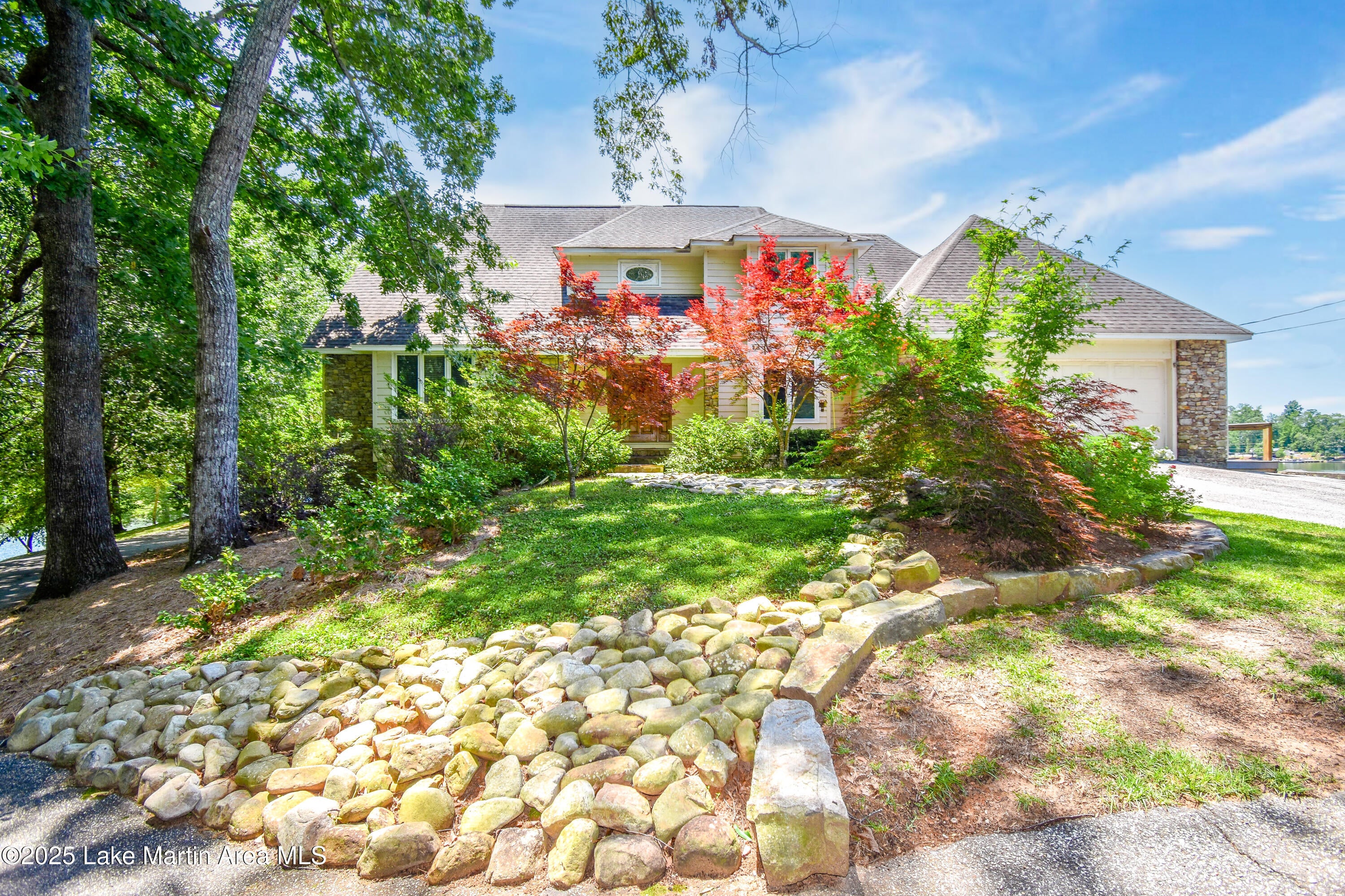 Jacksons Gap, Alabama, 36861, United States, ,5 BathroomsBathrooms,Residential,Active,1770190