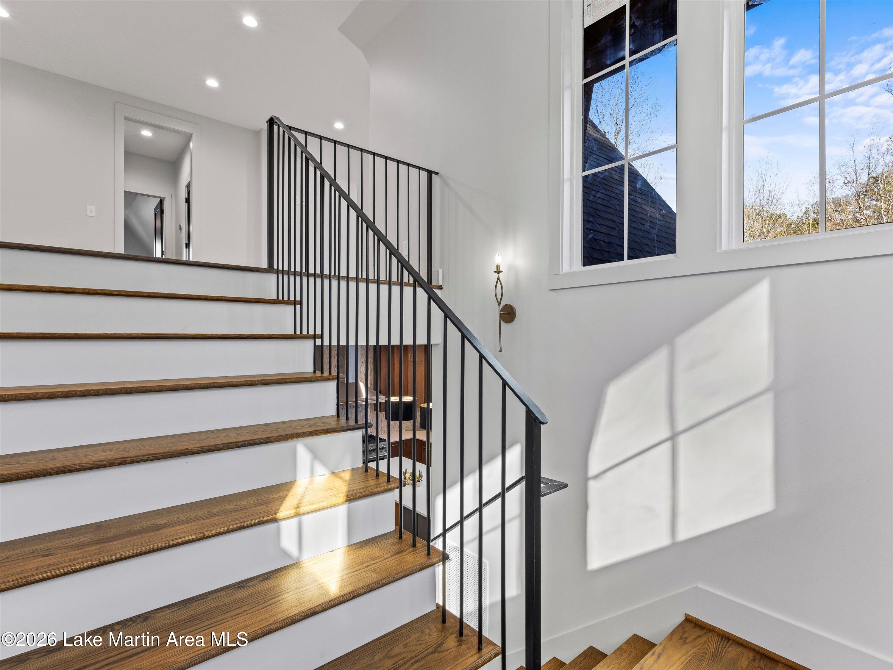 Jacksons Gap, Alabama, 36861, United States, 4 Bedrooms Bedrooms, ,4 BathroomsBathrooms,Residential,Active,2006838