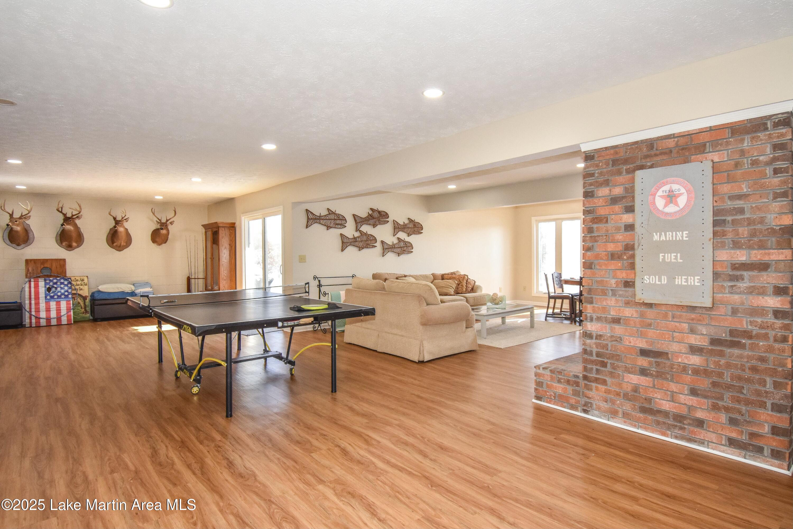 Jacksons Gap, Alabama, 36861, United States, ,5 BathroomsBathrooms,Residential,Active,1770190