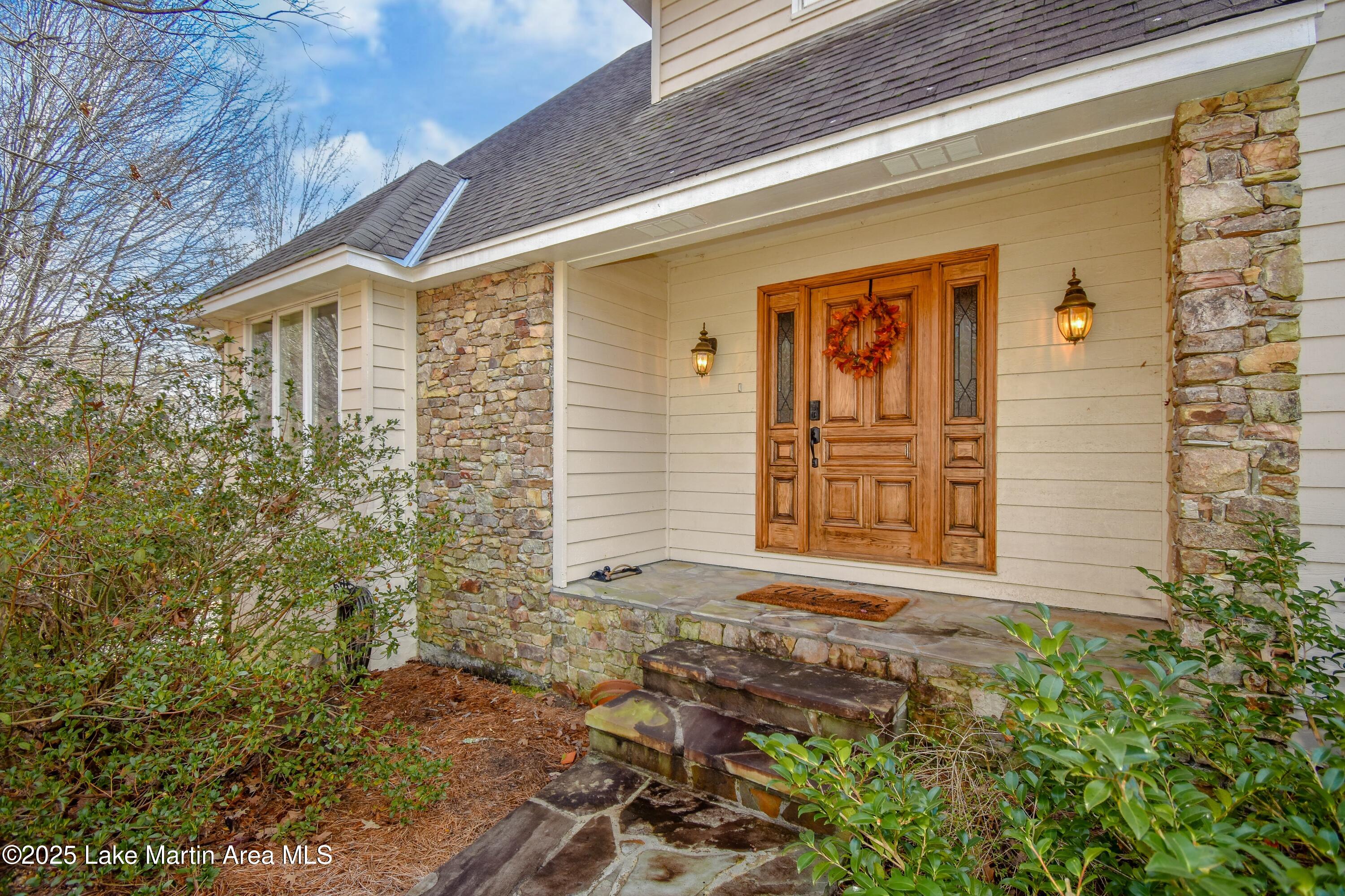 Jacksons Gap, Alabama, 36861, United States, ,5 BathroomsBathrooms,Residential,Active,1770190