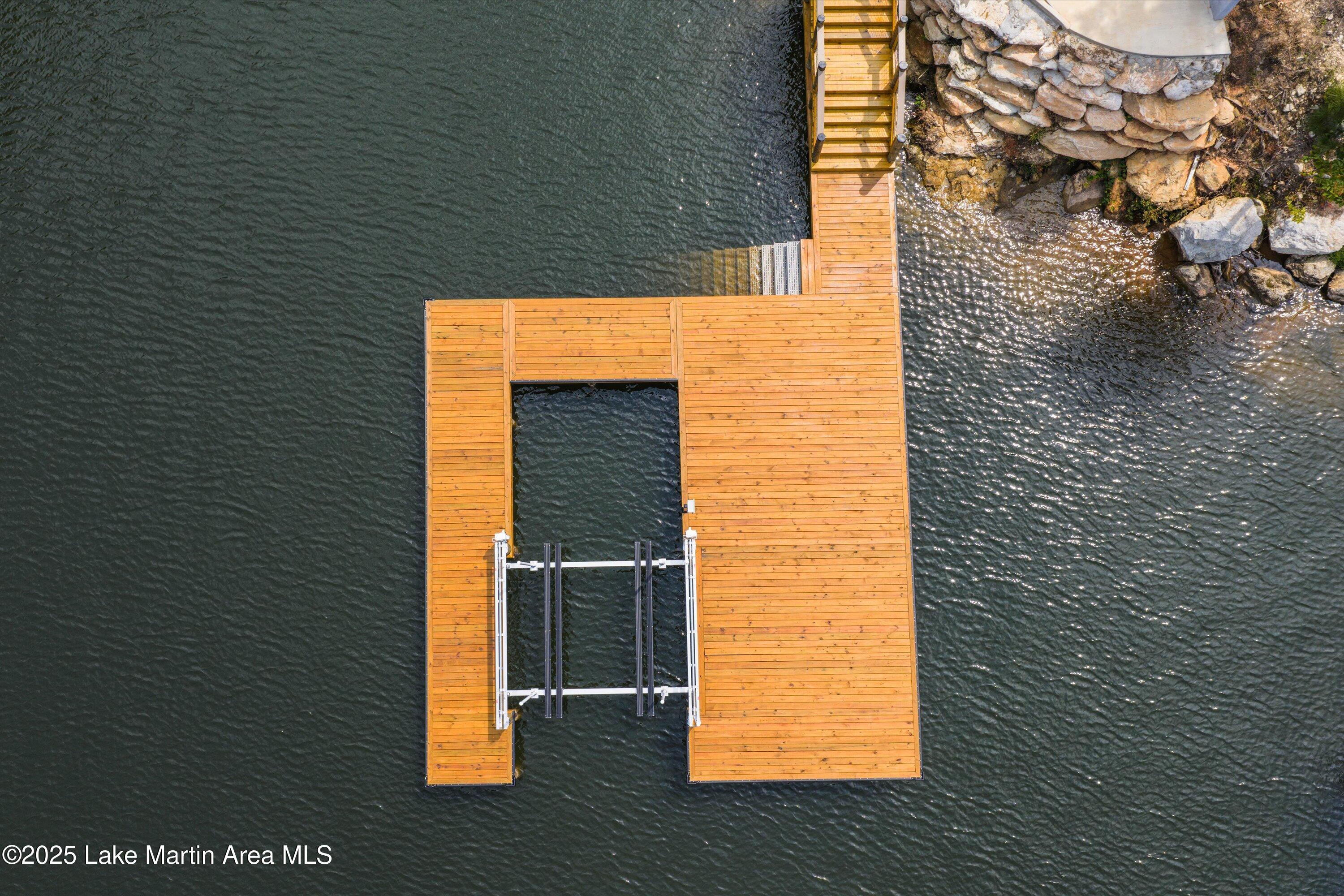 Jacksons Gap, Alabama, 36861, United States, 4 Bedrooms Bedrooms, ,4 BathroomsBathrooms,Residential,Active,1806577