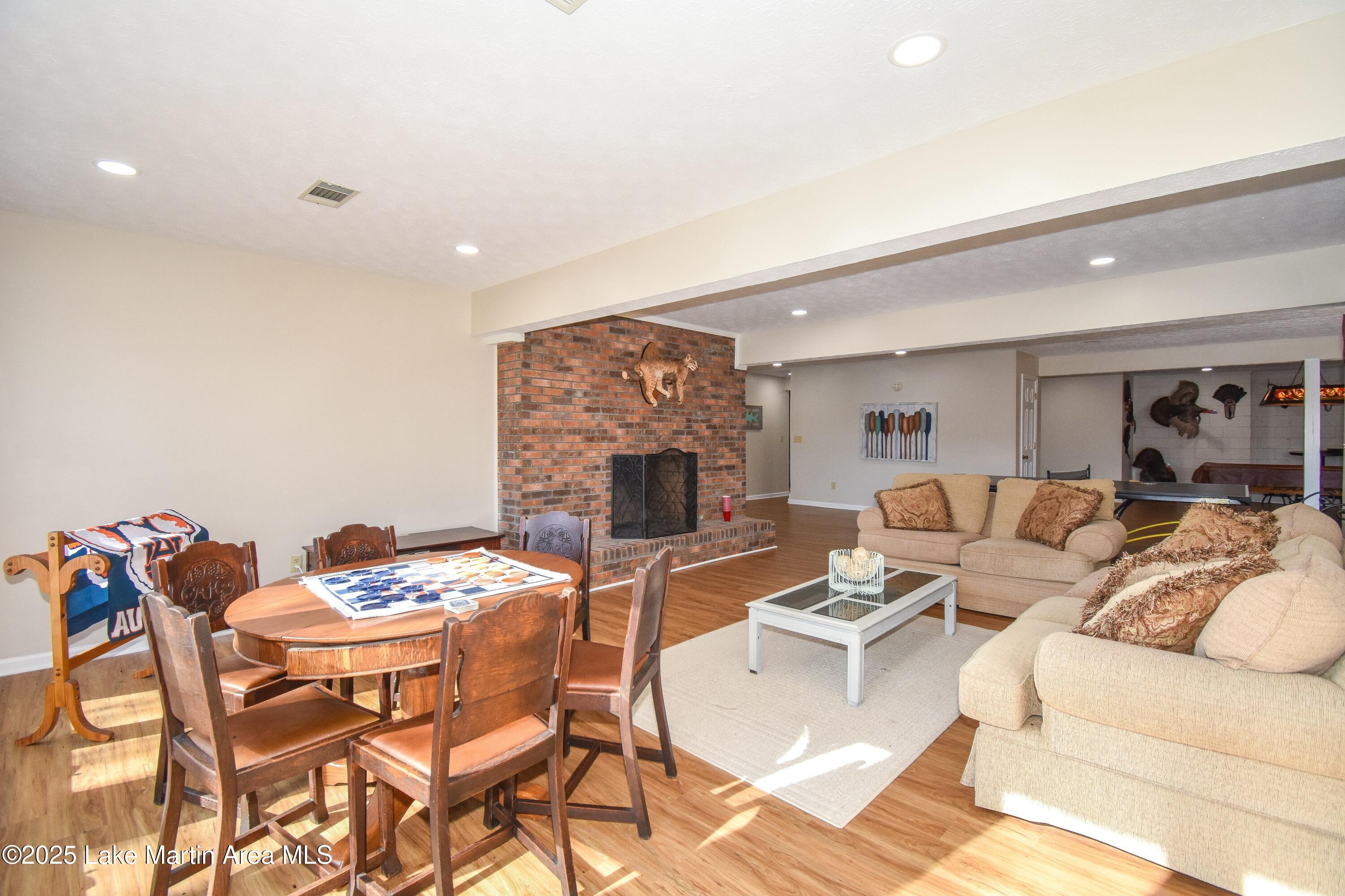 Jacksons Gap, Alabama, 36861, United States, 5 Bedrooms Bedrooms, ,5 BathroomsBathrooms,Residential,Active,2009826