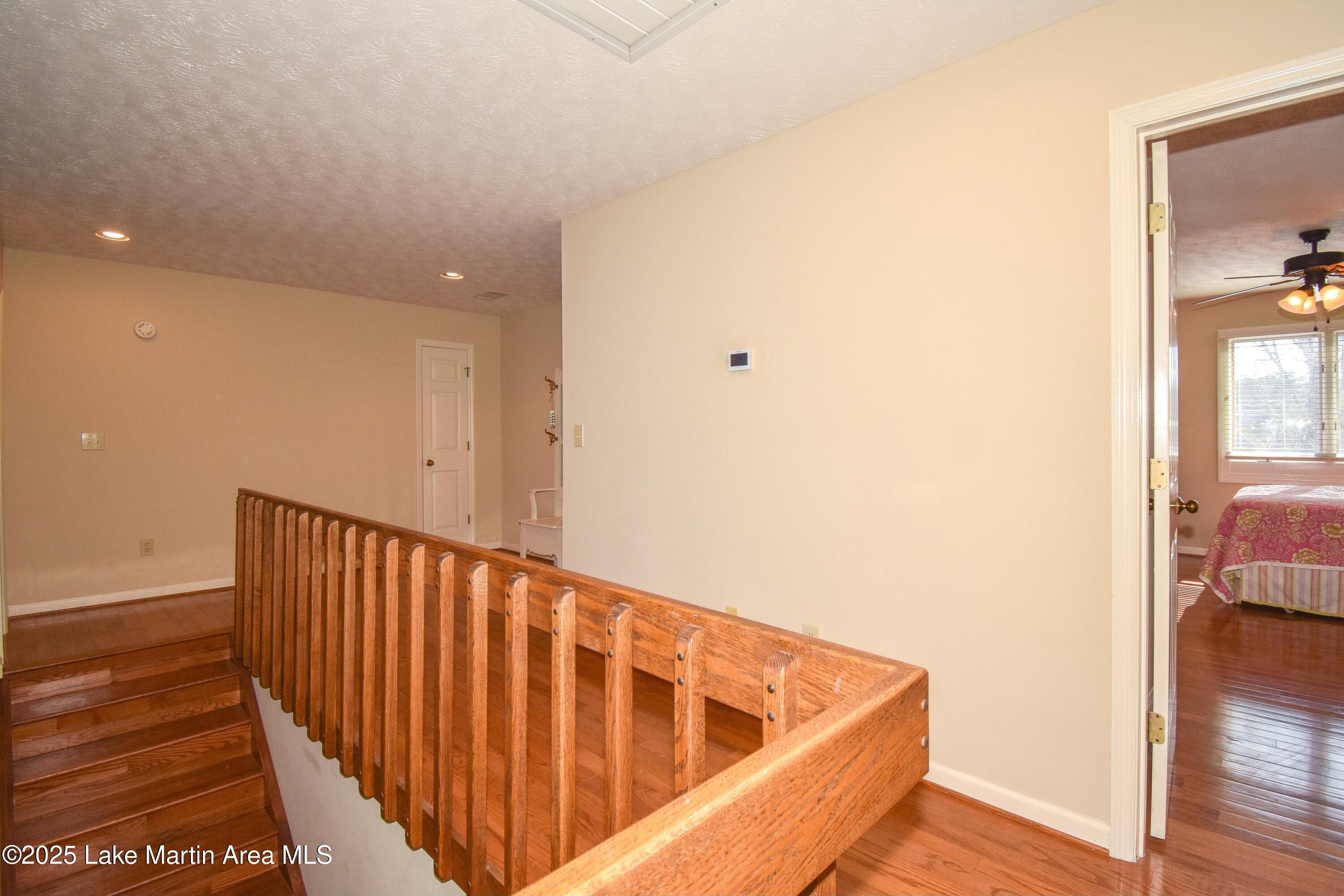 Jacksons Gap, Alabama, 36861, United States, ,5 BathroomsBathrooms,Residential,Active,1770190