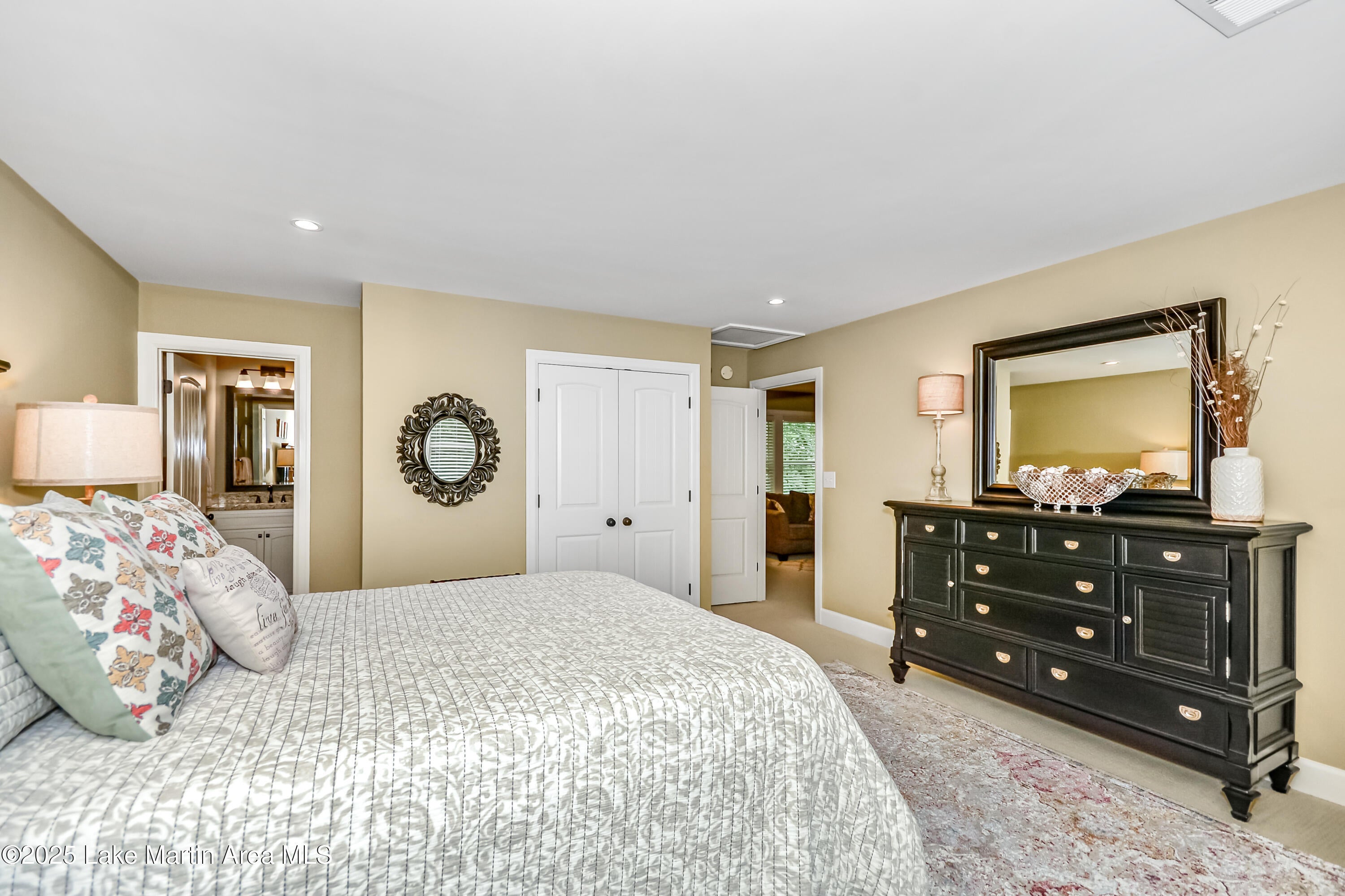 Dadeville, Alabama, 36853, United States, 5 Bedrooms Bedrooms, ,4 BathroomsBathrooms,Residential,Active,1898205