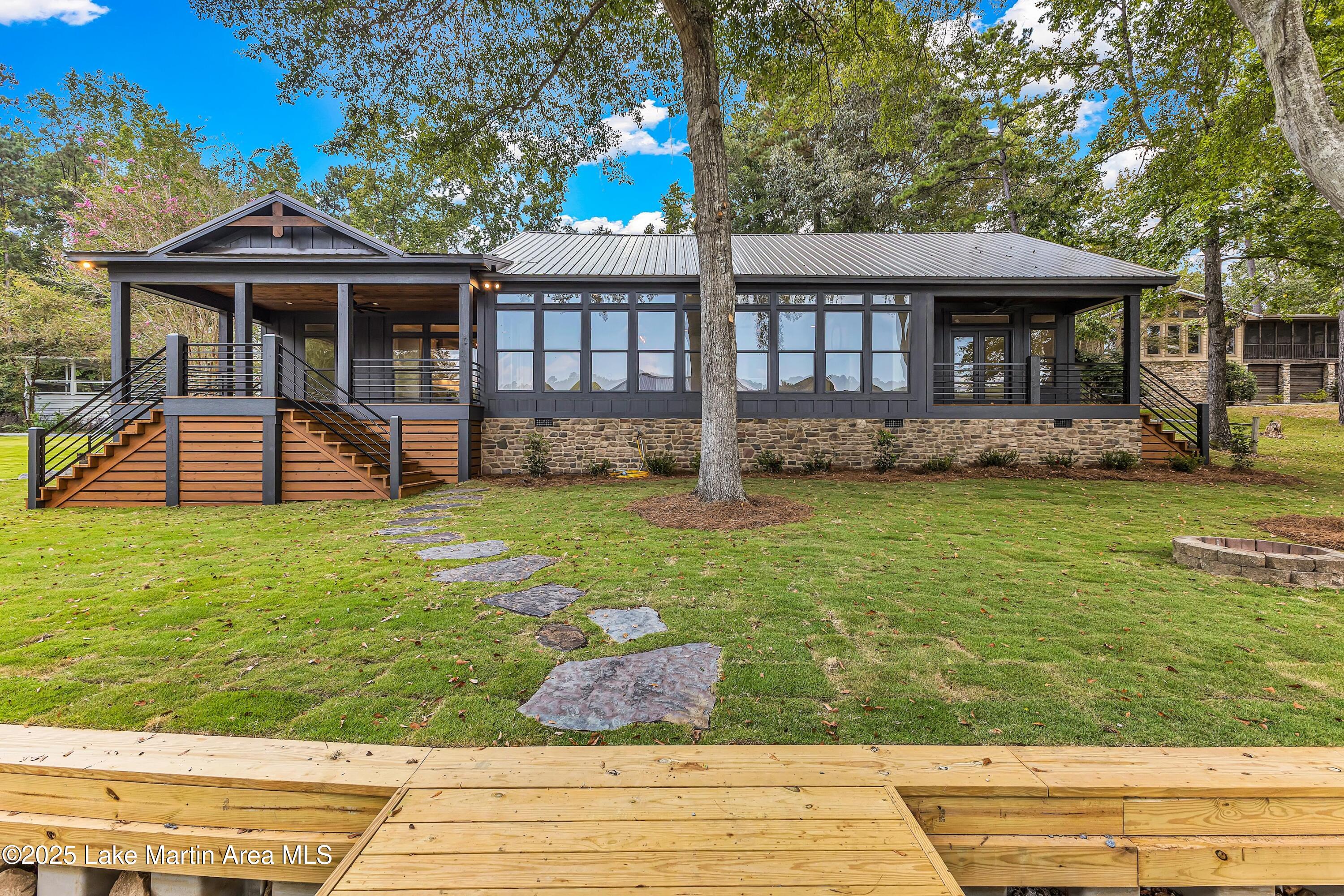 Eclectic, Alabama, 36024, United States, 4 Bedrooms Bedrooms, ,3 BathroomsBathrooms,Residential,Active,1946326