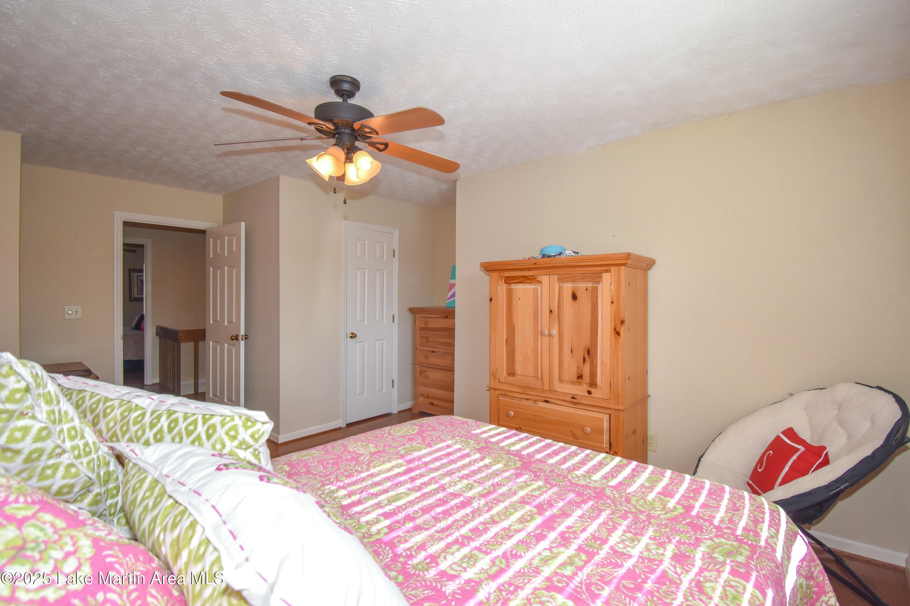 Jacksons Gap, Alabama, 36861, United States, ,5 BathroomsBathrooms,Residential,Active,1770190