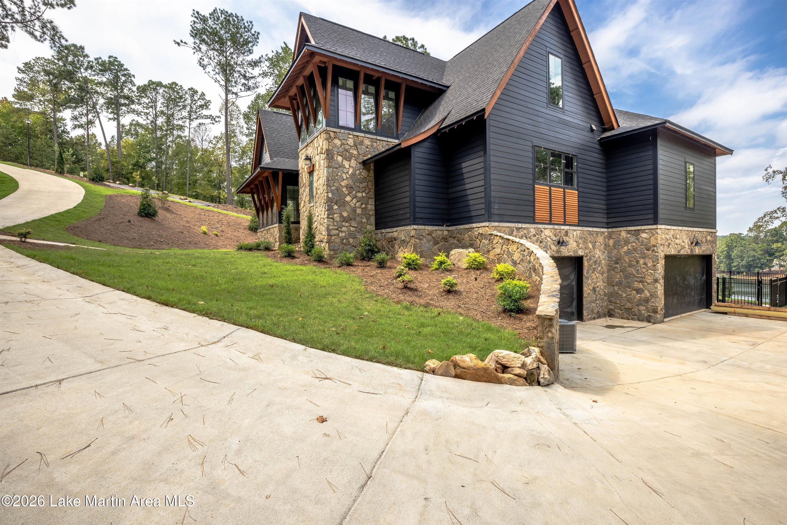 Jacksons Gap, Alabama, 36861, United States, 4 Bedrooms Bedrooms, ,4 BathroomsBathrooms,Residential,Active,2006838