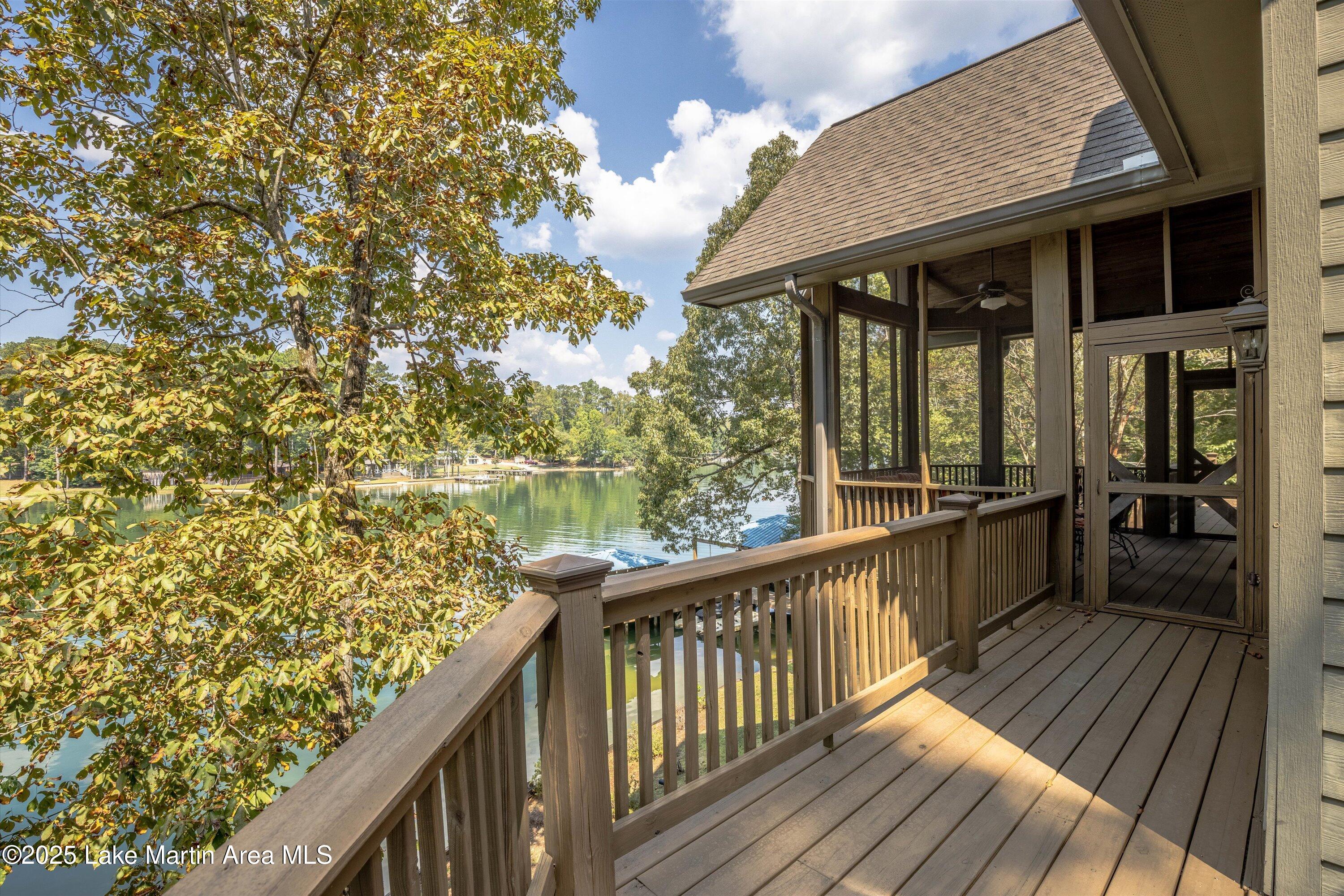 Alexander City, Alabama, 35010, United States, 6 Bedrooms Bedrooms, ,5 BathroomsBathrooms,Residential,Active,1953276