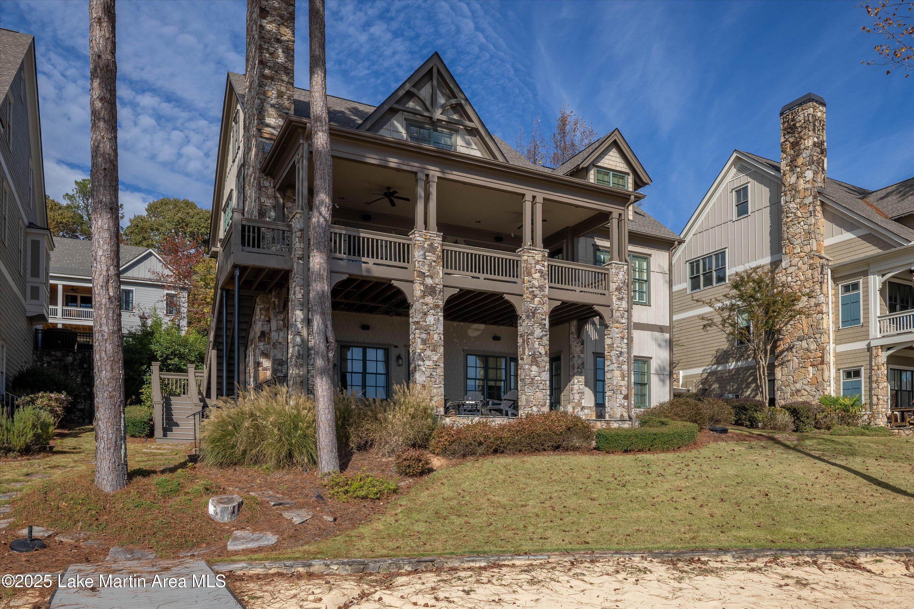 Alexander City, Alabama, 35010, United States, 6 Bedrooms Bedrooms, ,2 BathroomsBathrooms,Residential,Active,1990586