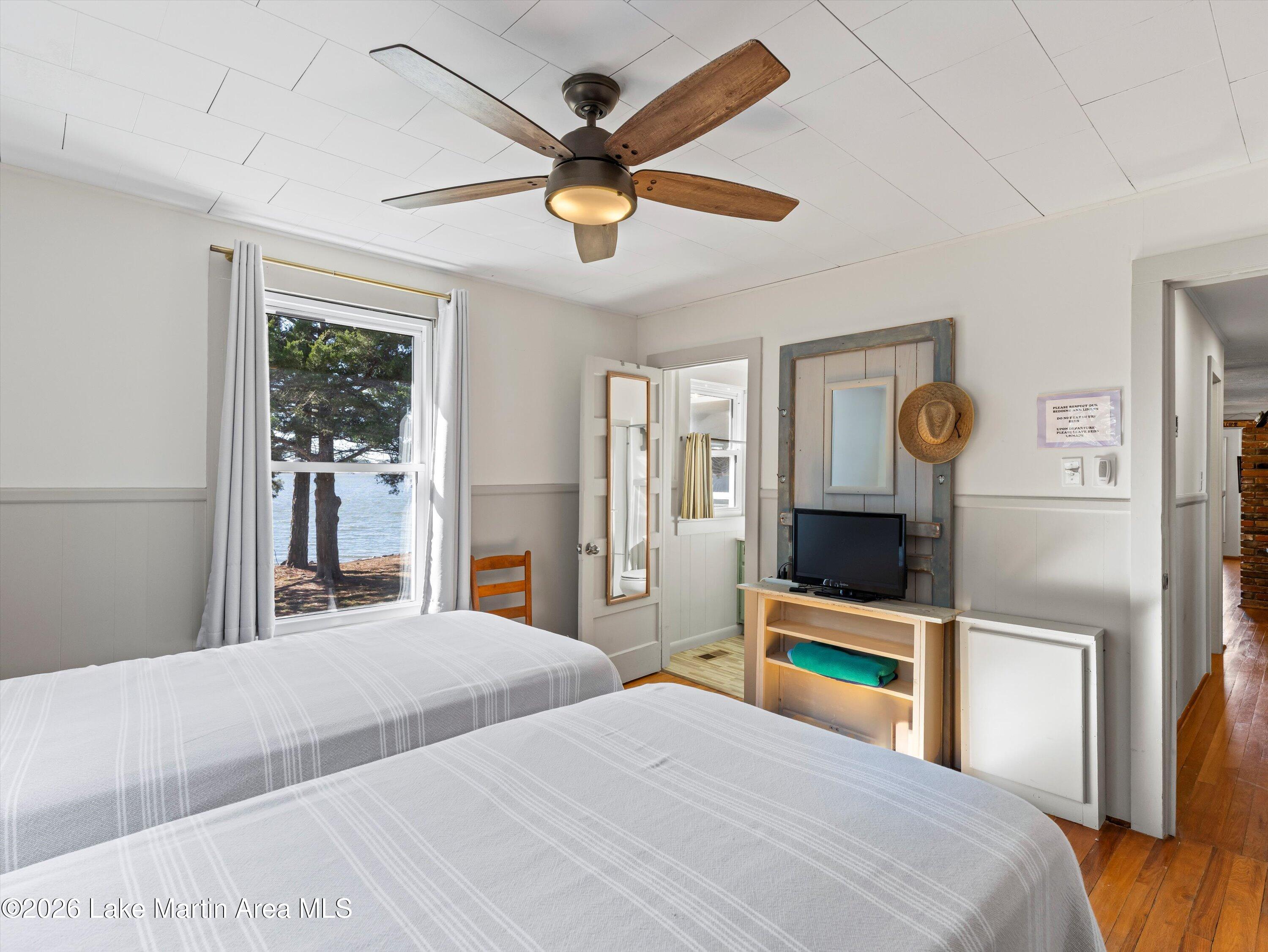 Jacksons Gap, Alabama, 36861, United States, 3 Bedrooms Bedrooms, ,2 BathroomsBathrooms,Residential,Active,2011451