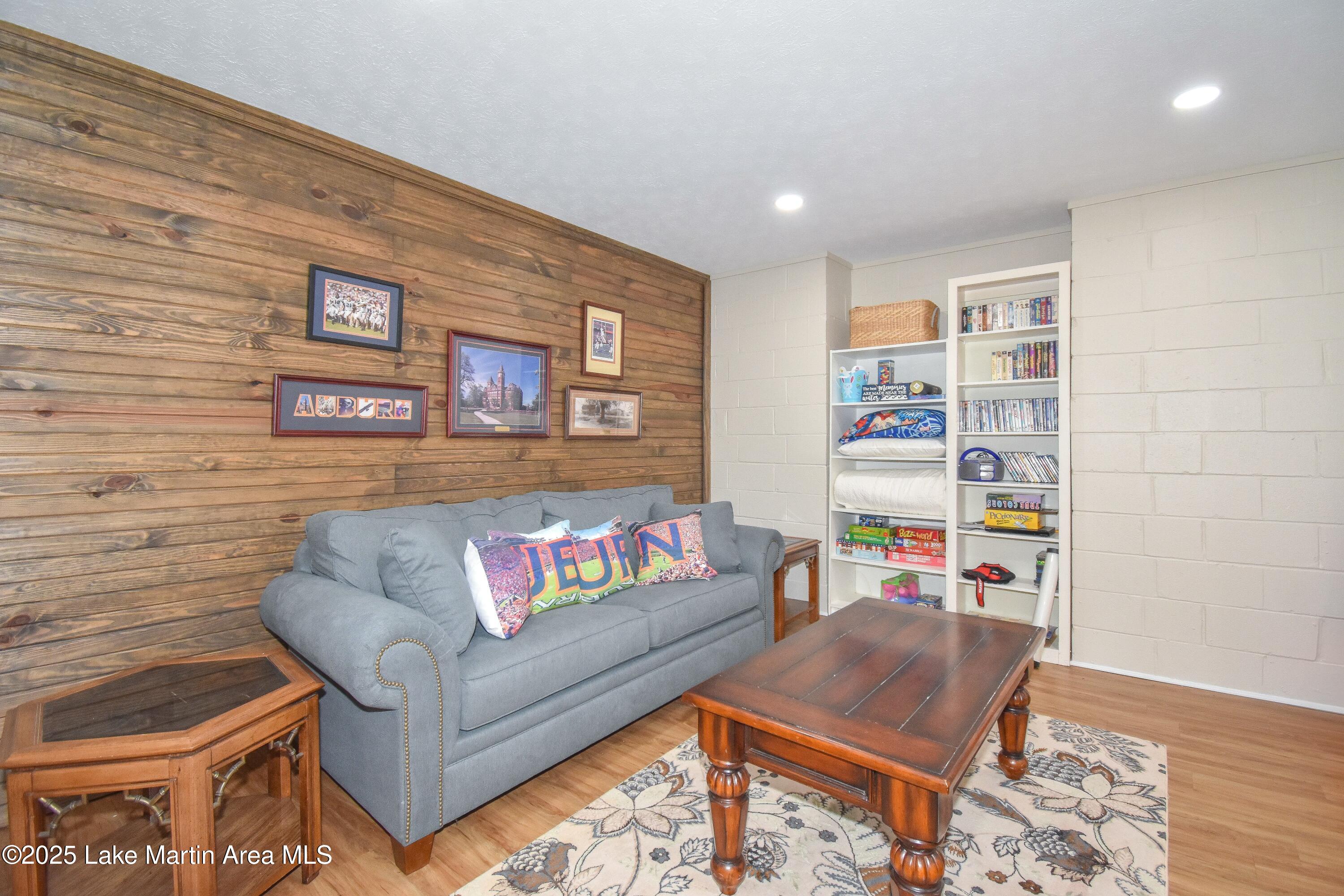 Jacksons Gap, Alabama, 36861, United States, ,5 BathroomsBathrooms,Residential,Active,1770190