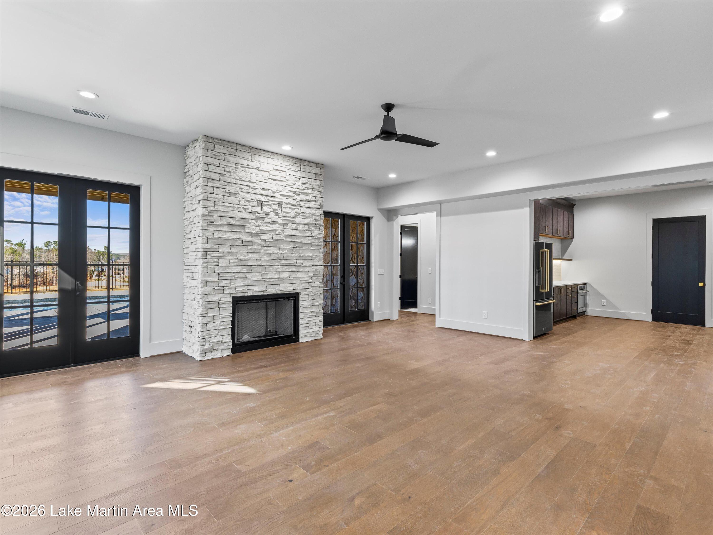 Jacksons Gap, Alabama, 36861, United States, 4 Bedrooms Bedrooms, ,4 BathroomsBathrooms,Residential,Active,2006838