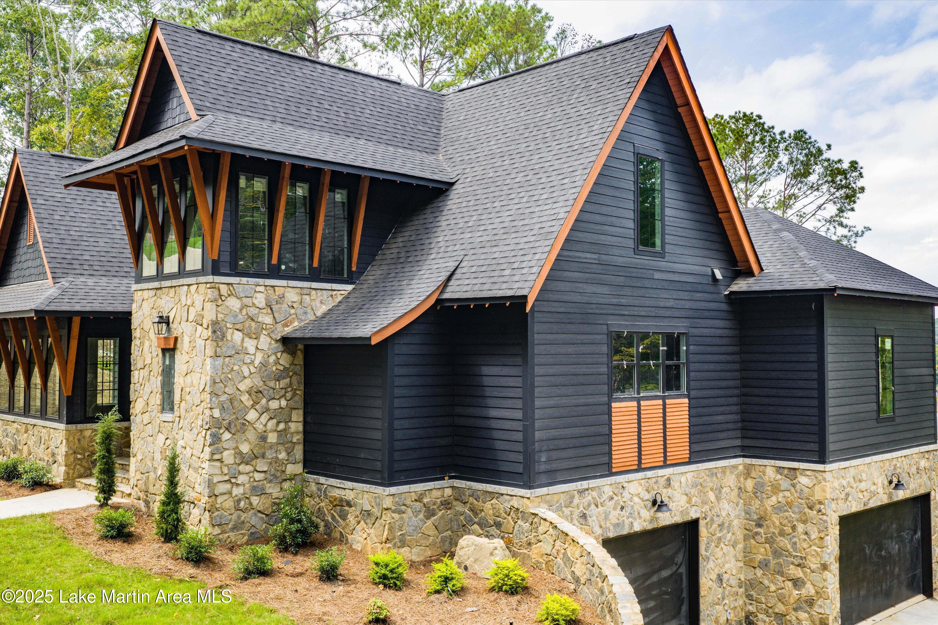 Jacksons Gap, Alabama, 36861, United States, 4 Bedrooms Bedrooms, ,4 BathroomsBathrooms,Residential,Active,2006838