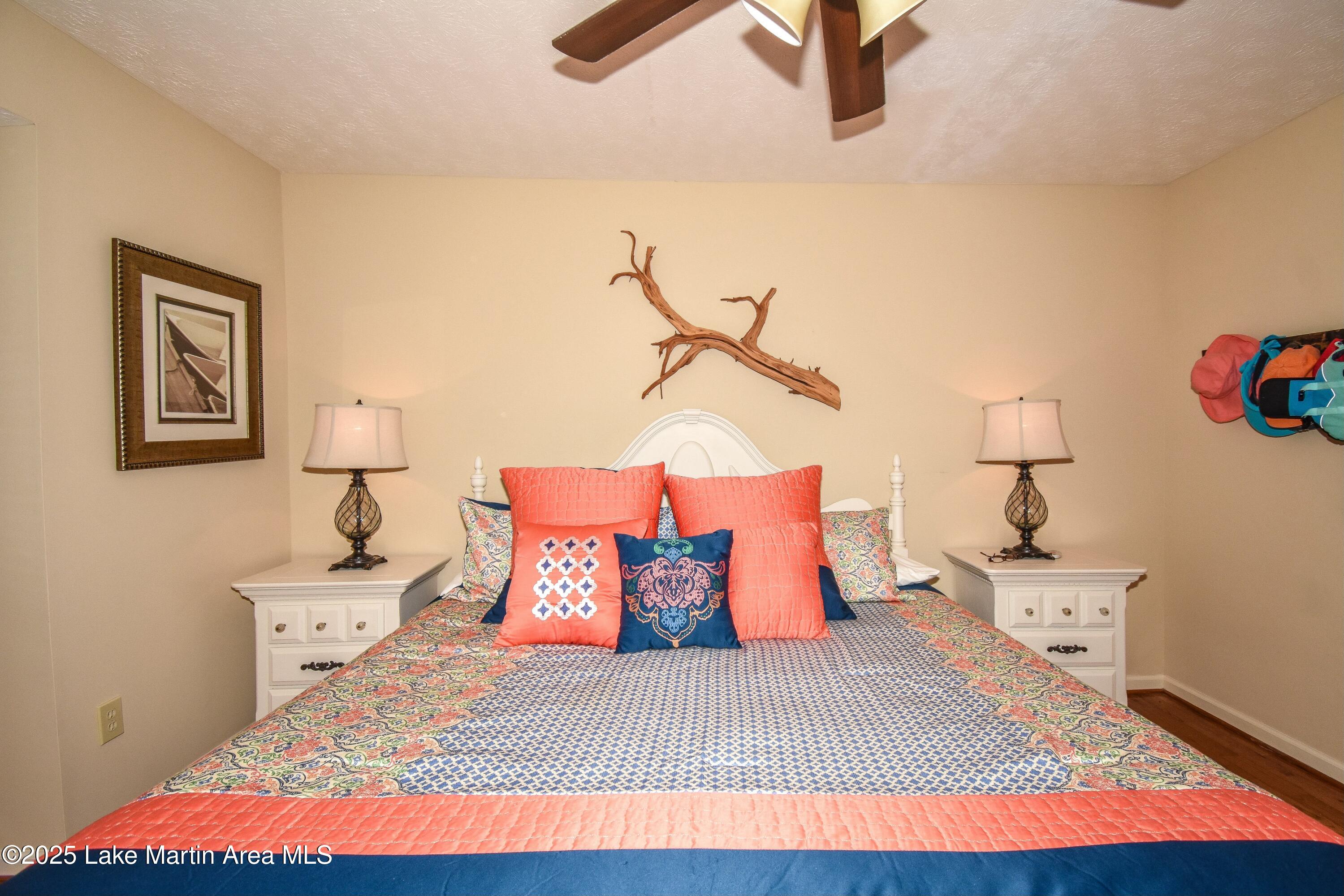 Jacksons Gap, Alabama, 36861, United States, ,5 BathroomsBathrooms,Residential,Active,1770190