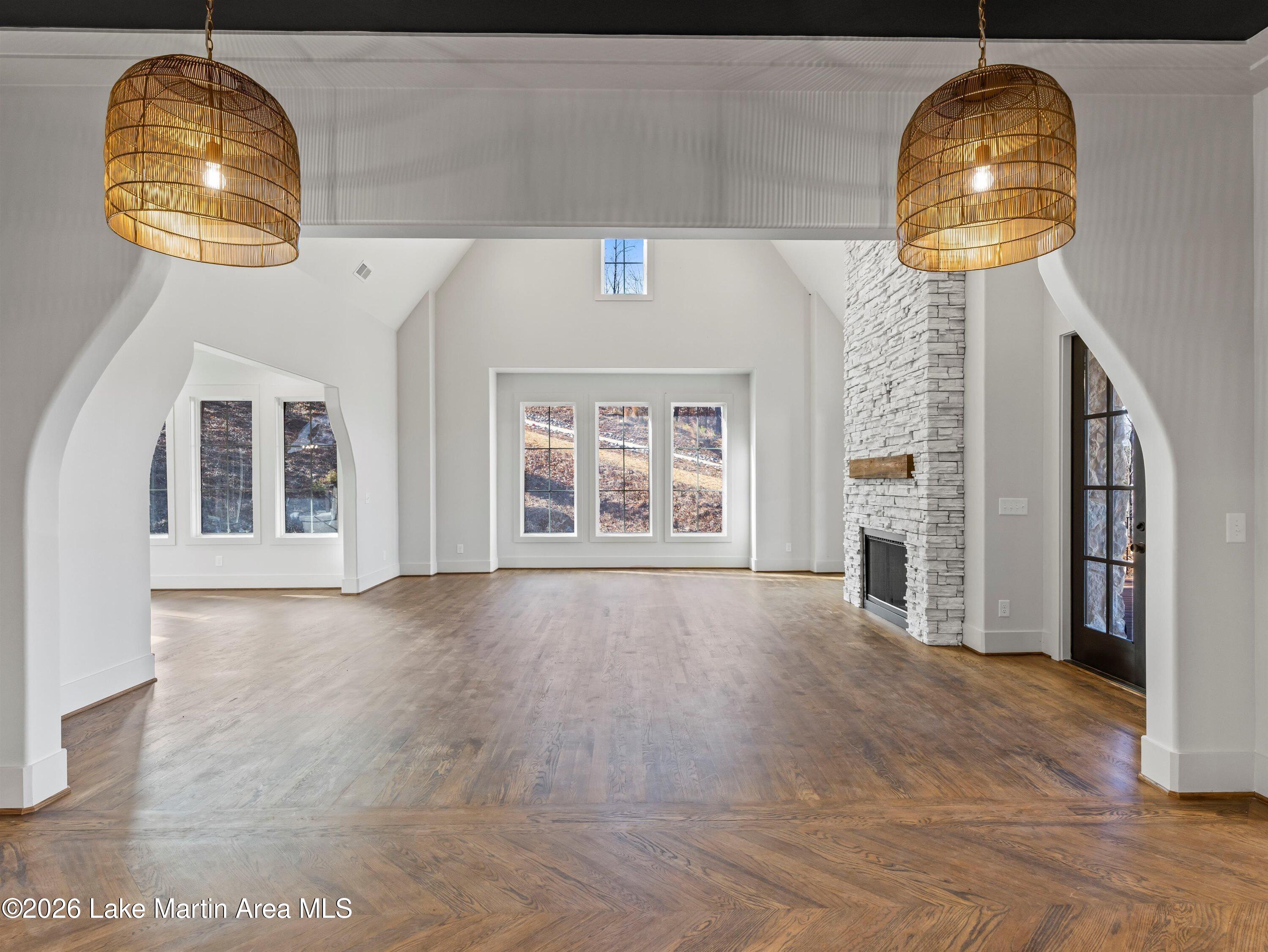 Jacksons Gap, Alabama, 36861, United States, 4 Bedrooms Bedrooms, ,4 BathroomsBathrooms,Residential,Active,2006838