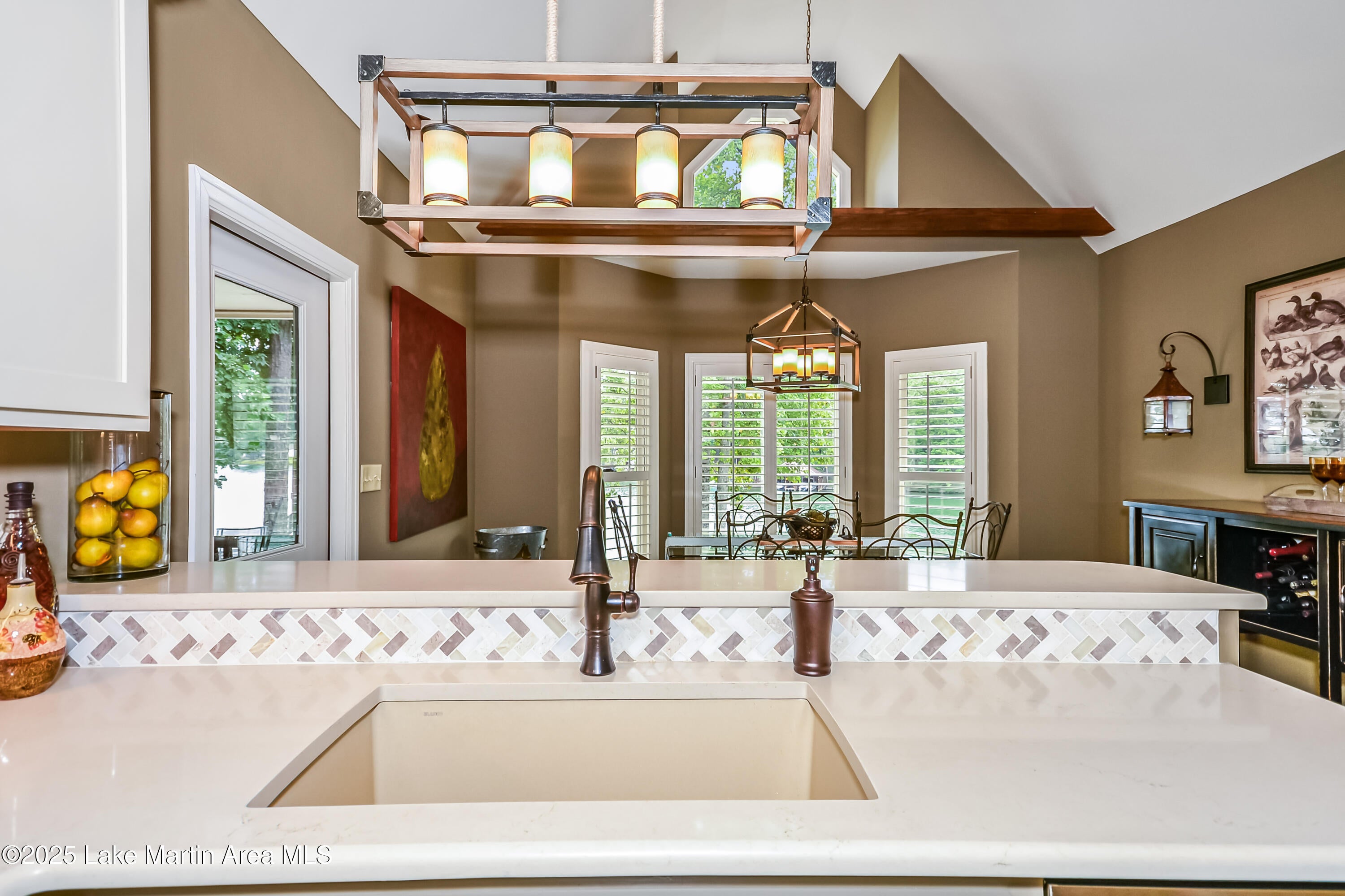 Dadeville, Alabama, 36853, United States, 5 Bedrooms Bedrooms, ,4 BathroomsBathrooms,Residential,Active,1898205