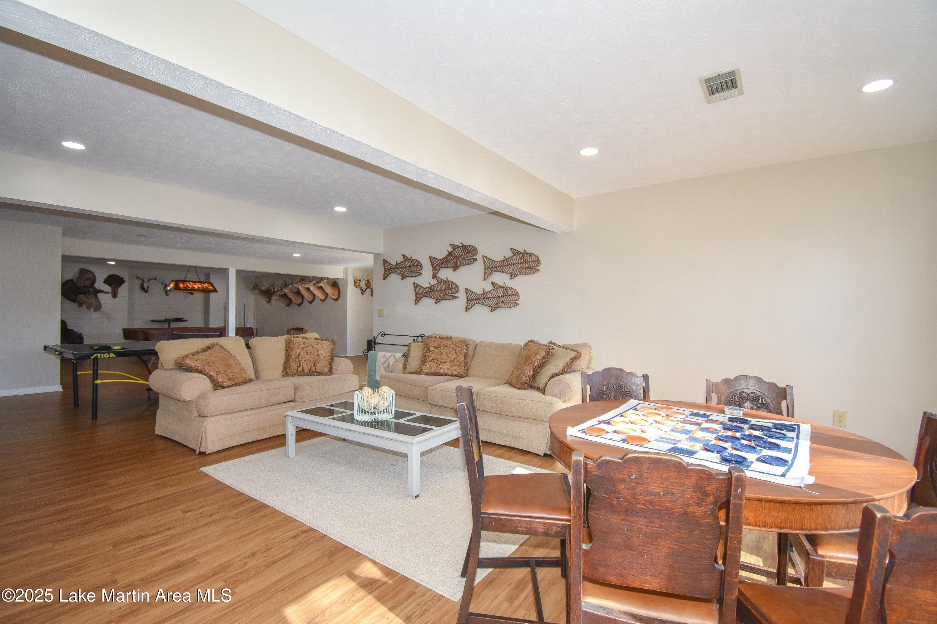 Jacksons Gap, Alabama, 36861, United States, 5 Bedrooms Bedrooms, ,5 BathroomsBathrooms,Residential,Active,2009826