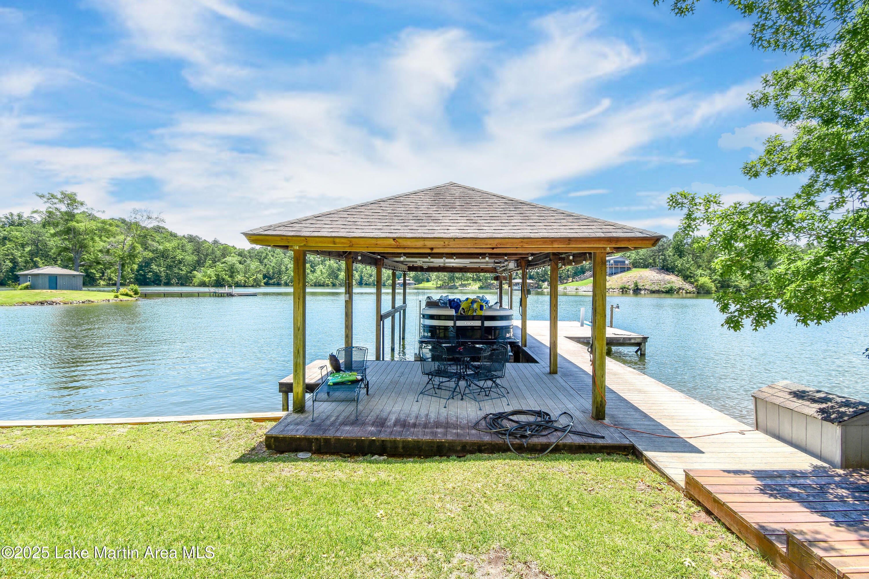 Jacksons Gap, Alabama, 36861, United States, 5 Bedrooms Bedrooms, ,5 BathroomsBathrooms,Residential,Active,2009826