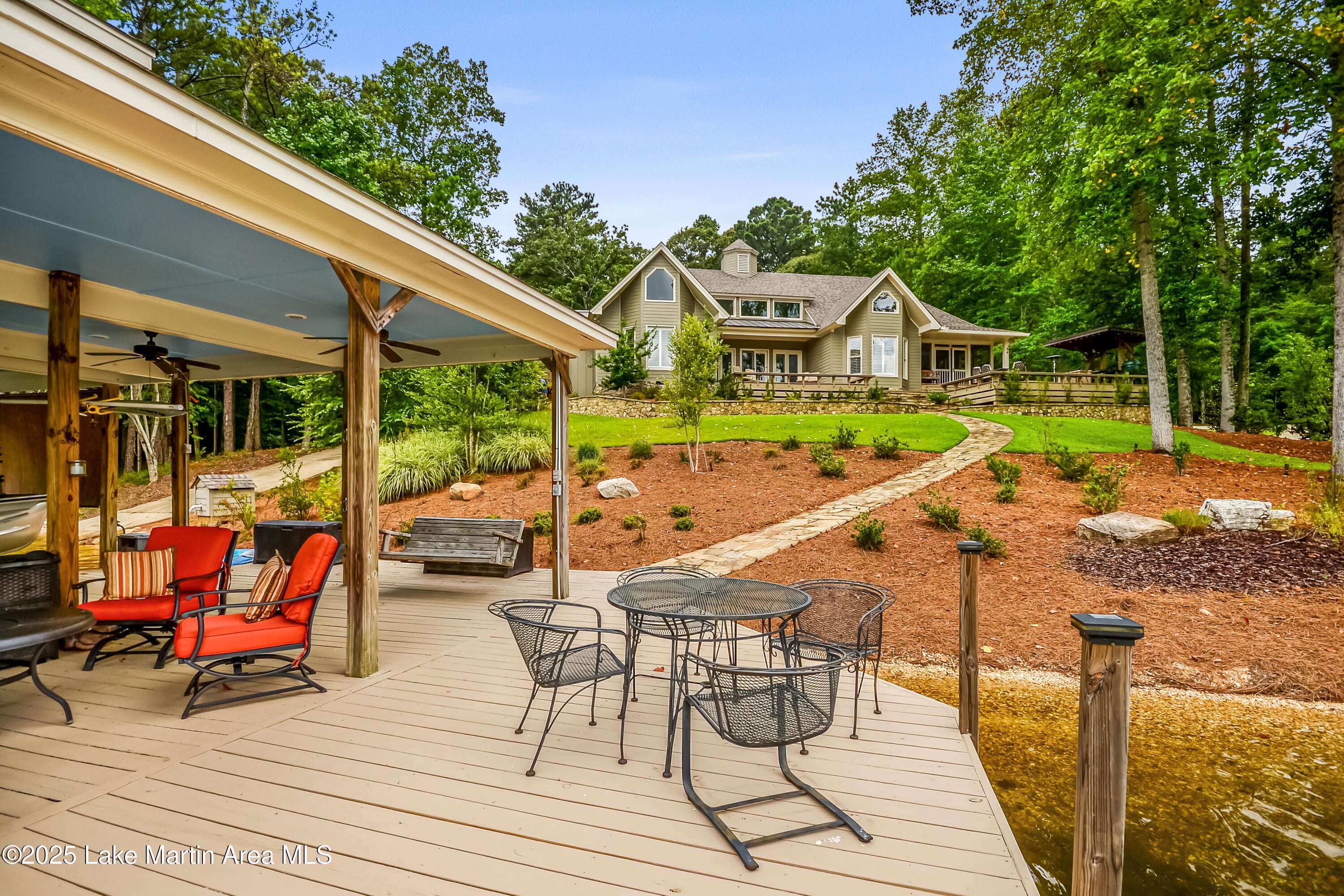 Dadeville, Alabama, 36853, United States, 5 Bedrooms Bedrooms, ,4 BathroomsBathrooms,Residential,Active,1898205