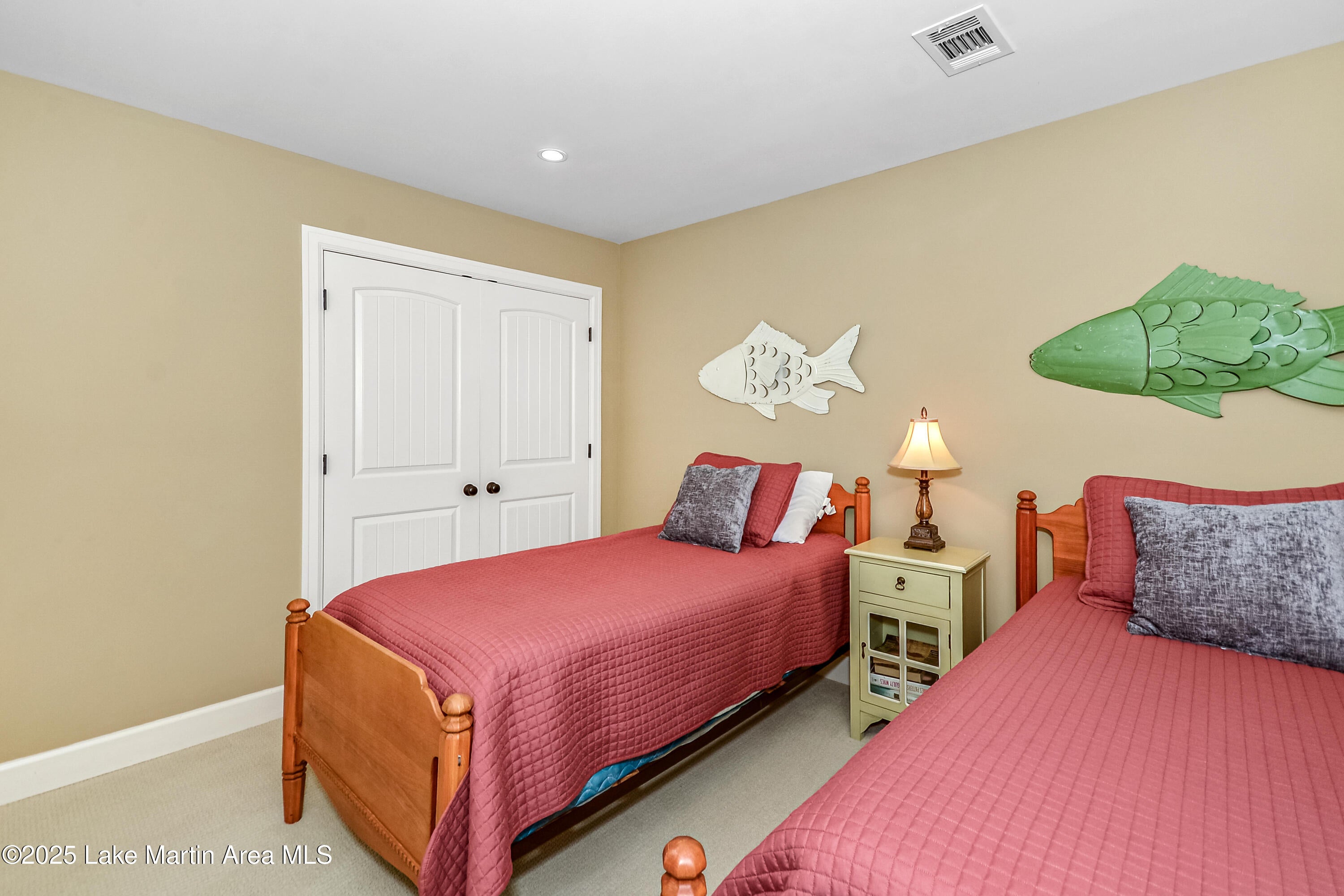 Dadeville, Alabama, 36853, United States, 5 Bedrooms Bedrooms, ,4 BathroomsBathrooms,Residential,Active,1898205