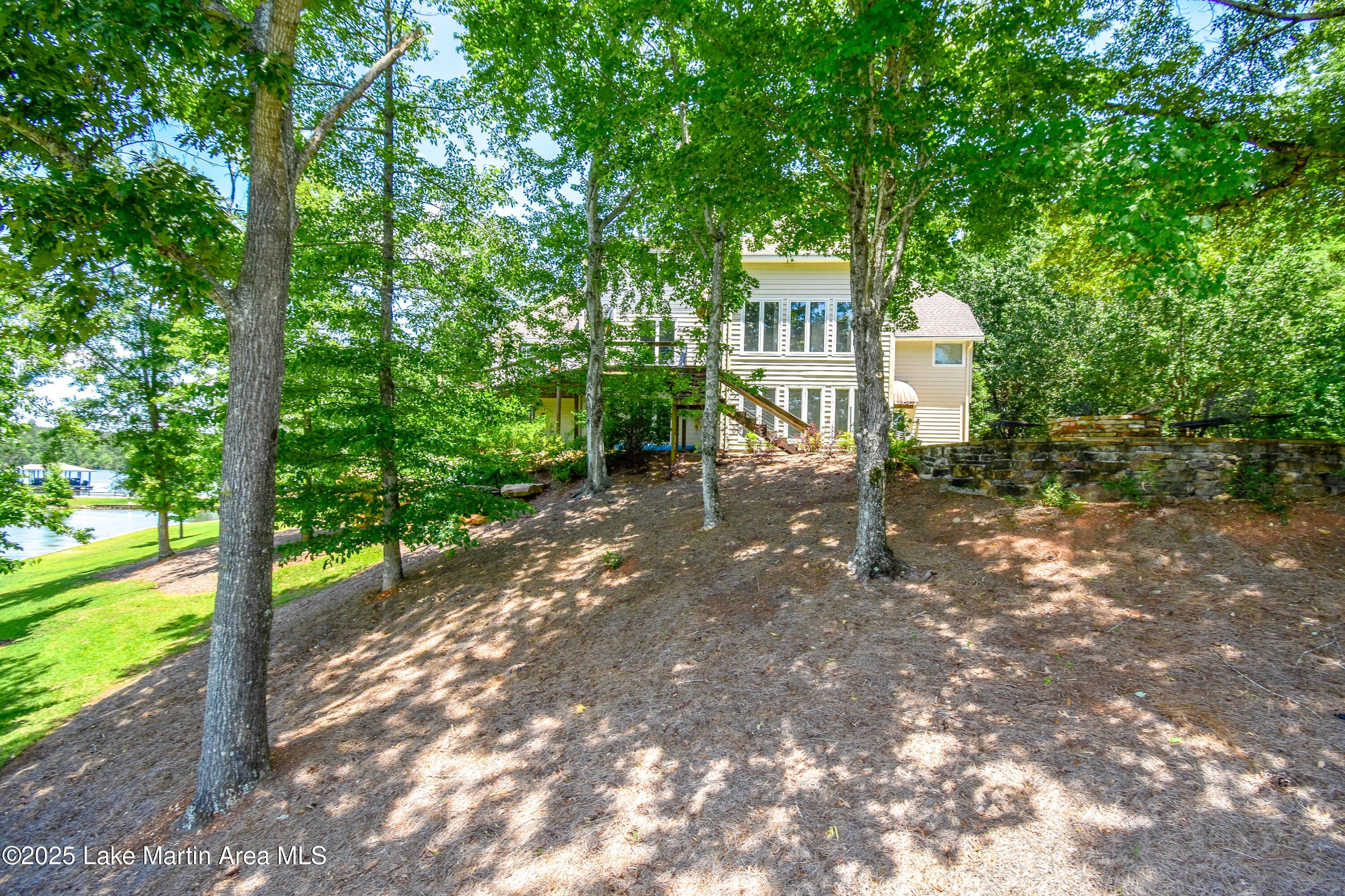 Jacksons Gap, Alabama, 36861, United States, ,5 BathroomsBathrooms,Residential,Active,1770190