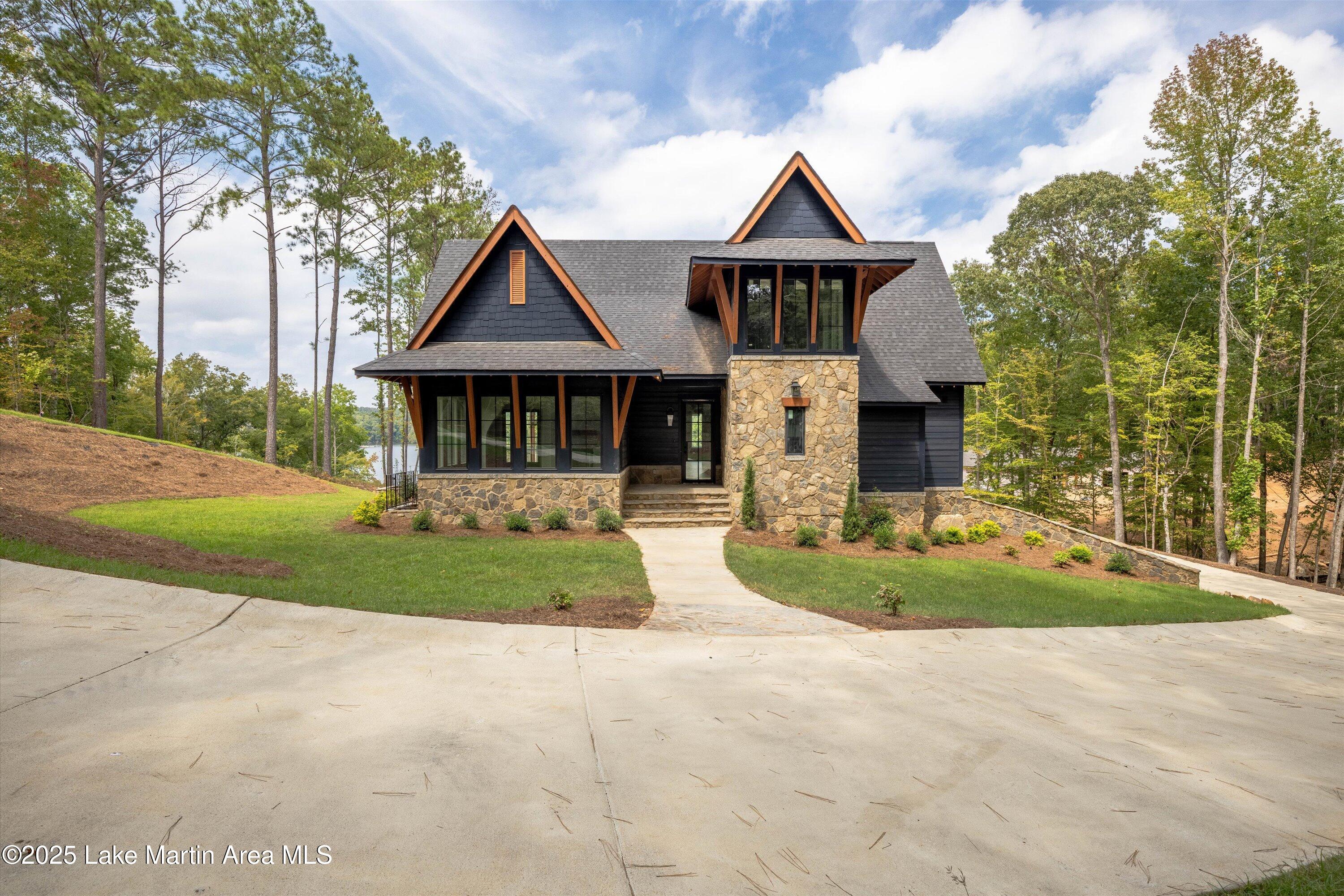 Jacksons Gap, Alabama, 36861, United States, 4 Bedrooms Bedrooms, ,4 BathroomsBathrooms,Residential,Active,2006838