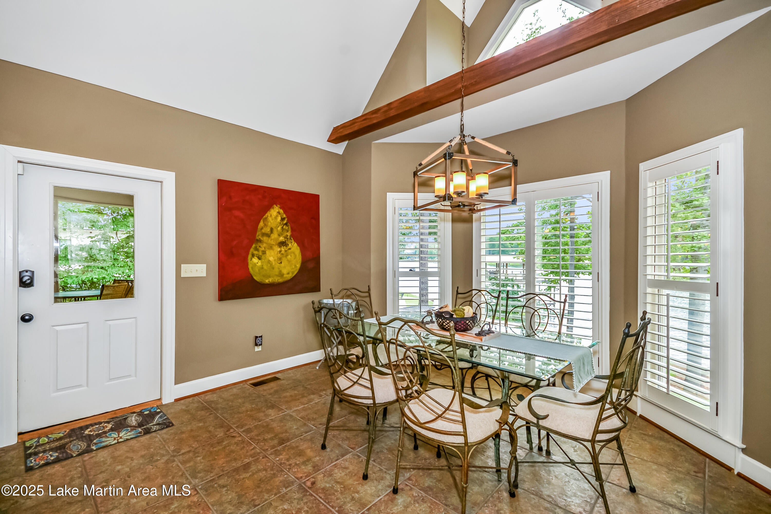 Dadeville, Alabama, 36853, United States, 5 Bedrooms Bedrooms, ,4 BathroomsBathrooms,Residential,Active,1898205