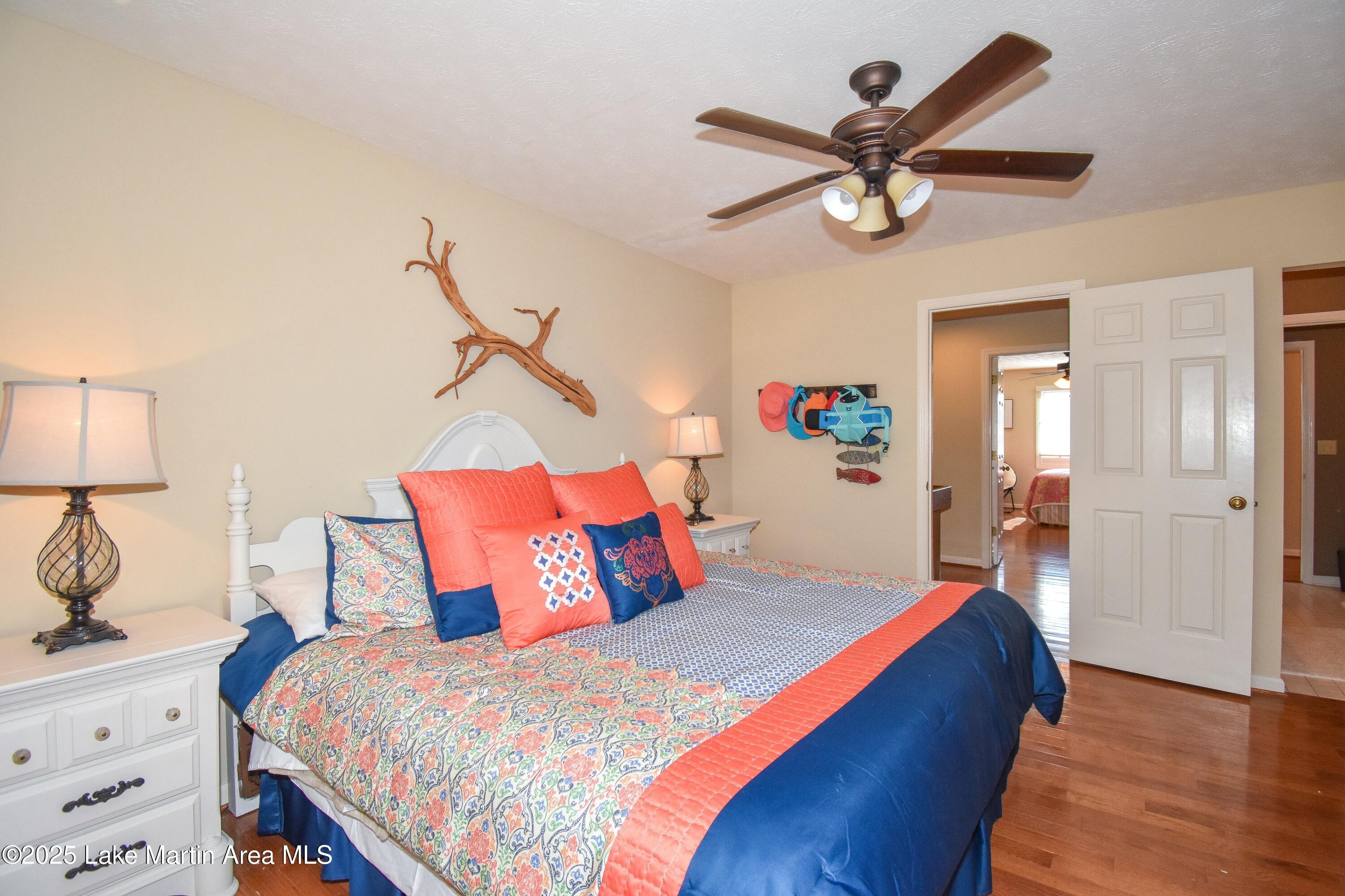 Jacksons Gap, Alabama, 36861, United States, ,5 BathroomsBathrooms,Residential,Active,1770190