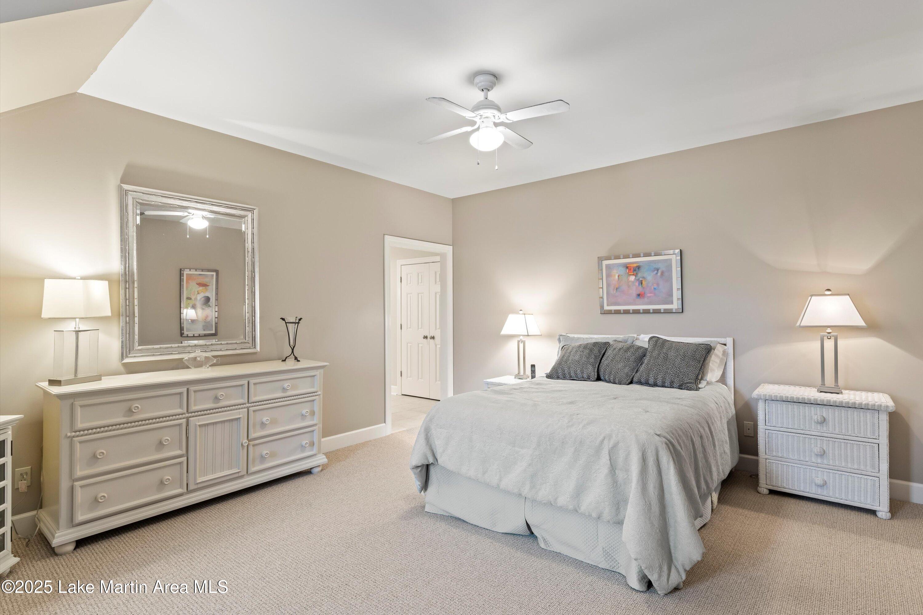 Alexander City, Alabama, 35010, United States, 6 Bedrooms Bedrooms, ,5 BathroomsBathrooms,Residential,Active,1953276
