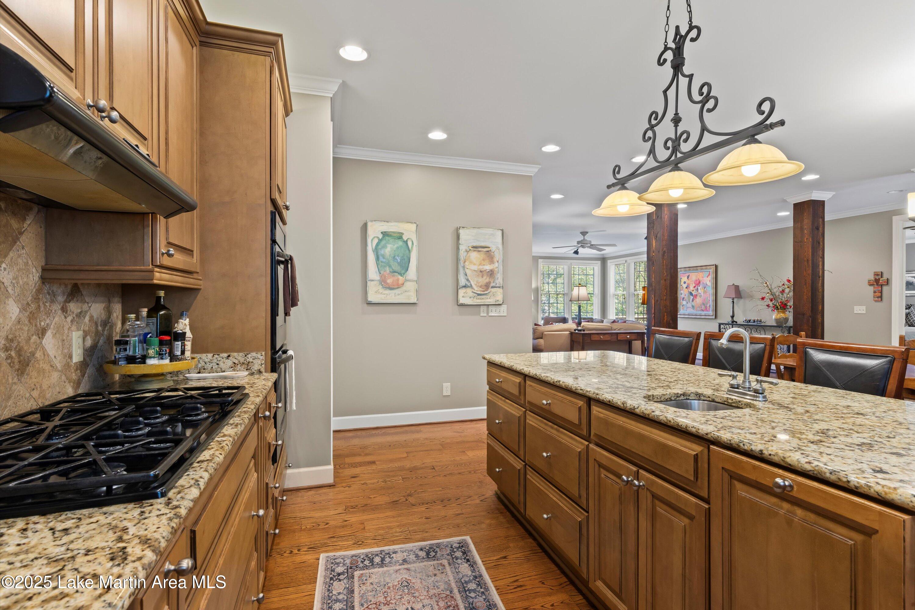 Alexander City, Alabama, 35010, United States, 6 Bedrooms Bedrooms, ,5 BathroomsBathrooms,Residential,Active,1953276