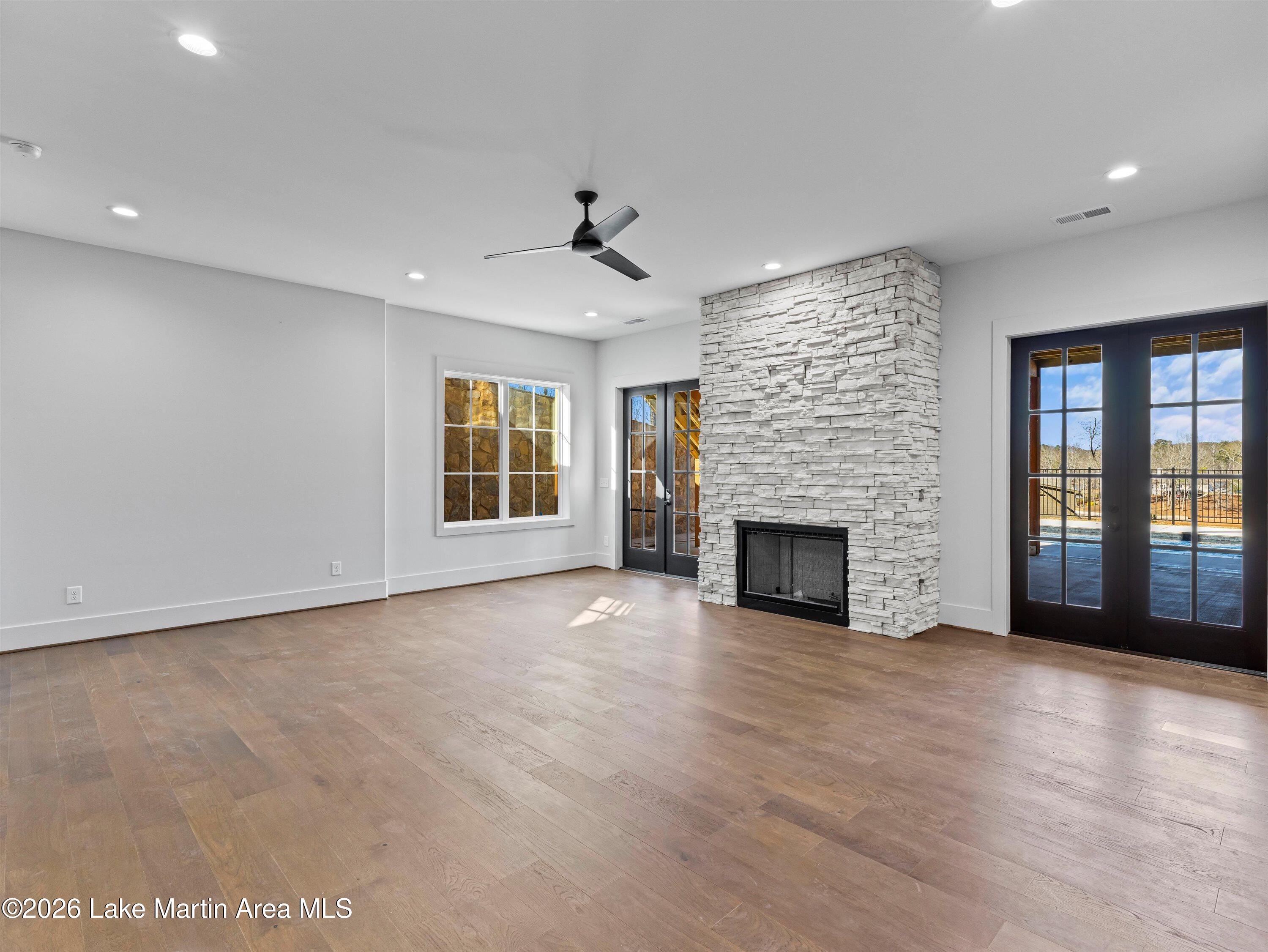 Jacksons Gap, Alabama, 36861, United States, 4 Bedrooms Bedrooms, ,4 BathroomsBathrooms,Residential,Active,2006838