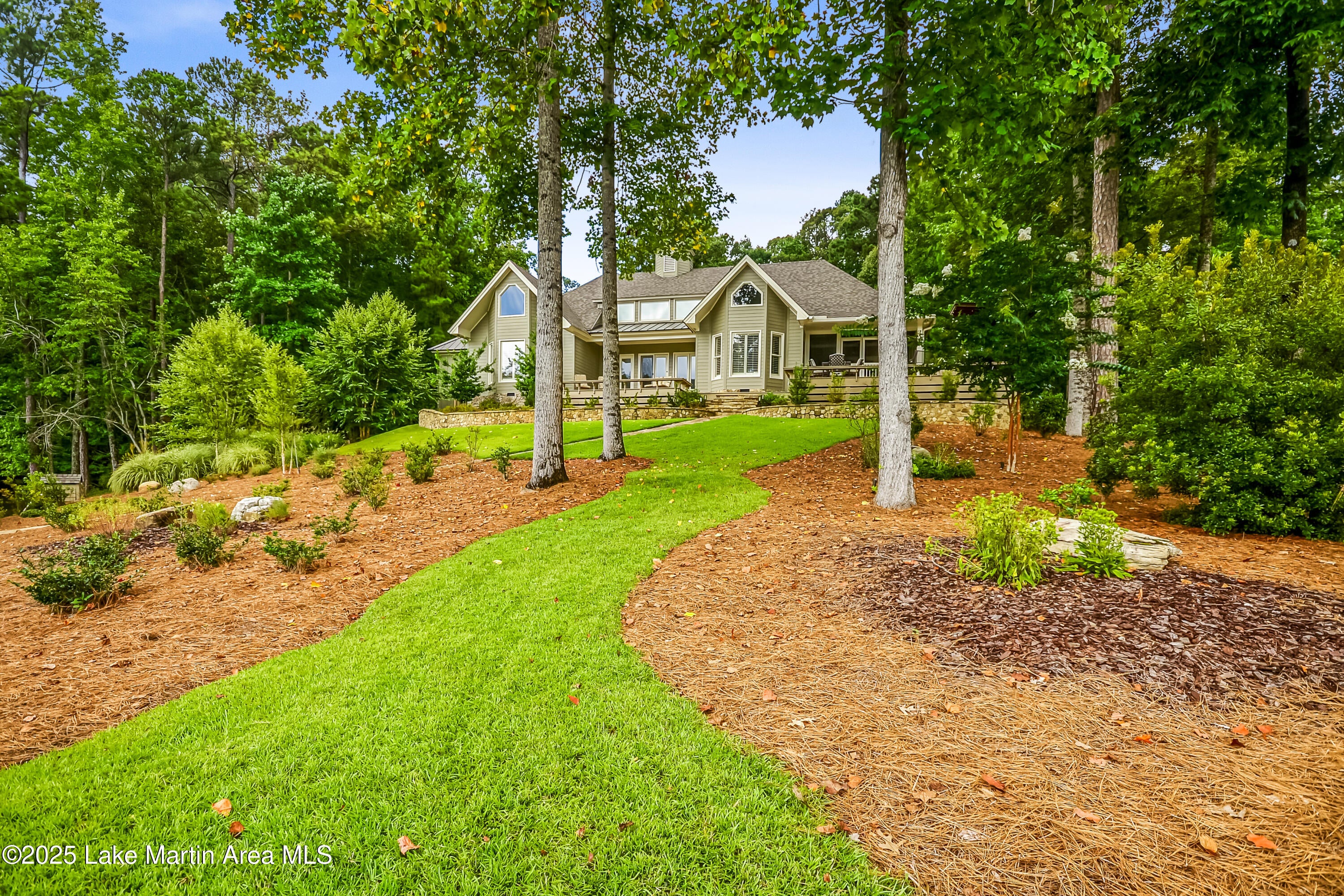 Dadeville, Alabama, 36853, United States, 5 Bedrooms Bedrooms, ,4 BathroomsBathrooms,Residential,Active,1898205