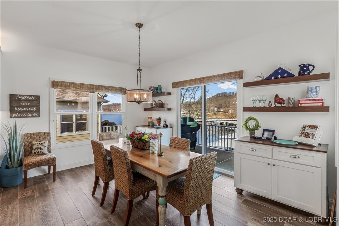 Lake Ozark, Missouri, 65049, United States, 6 Bedrooms Bedrooms, ,4 BathroomsBathrooms,Residential,Active,2006947