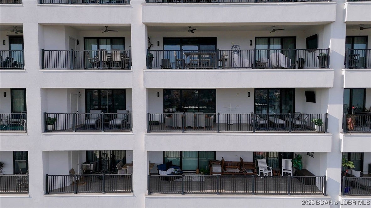 Sunrise Beach, Missouri, 65079, United States, 4 Bedrooms Bedrooms, ,5 BathroomsBathrooms,Residential,Active,2008284