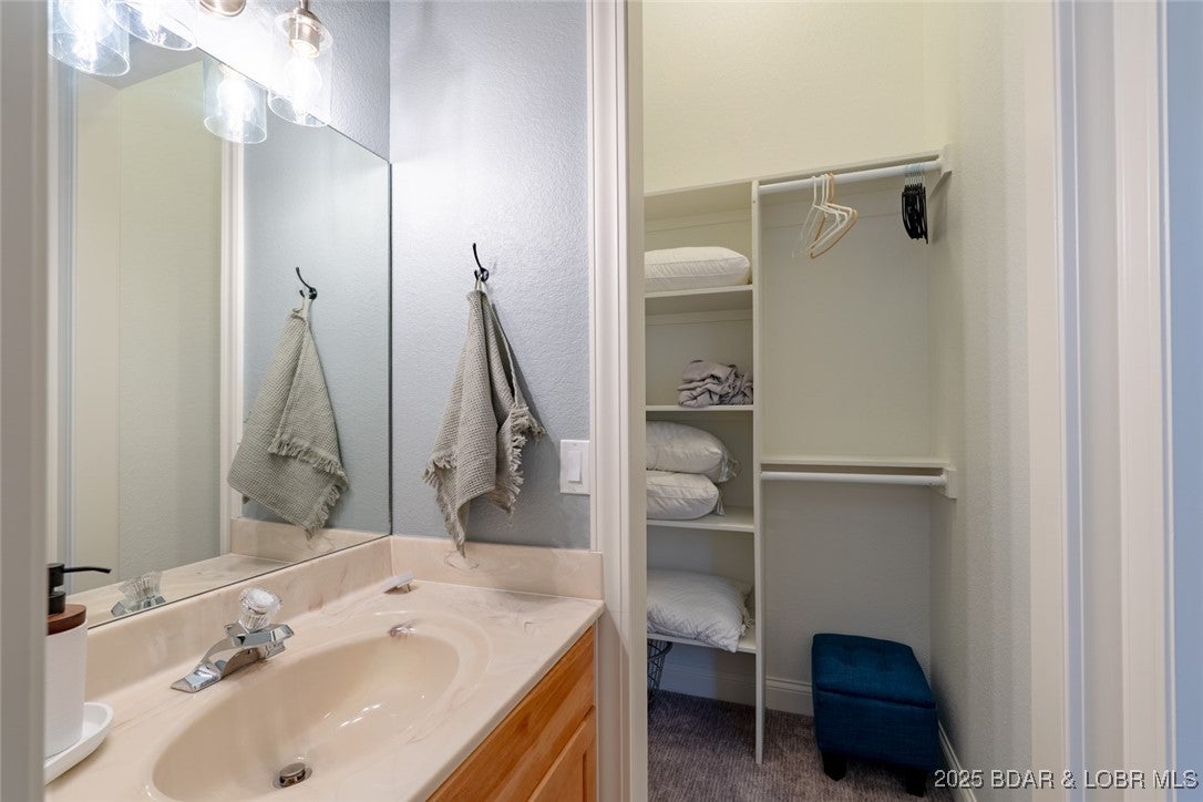 Sunrise Beach, Missouri, 65079, United States, 5 Bedrooms Bedrooms, ,7 BathroomsBathrooms,Residential,Active,2007238