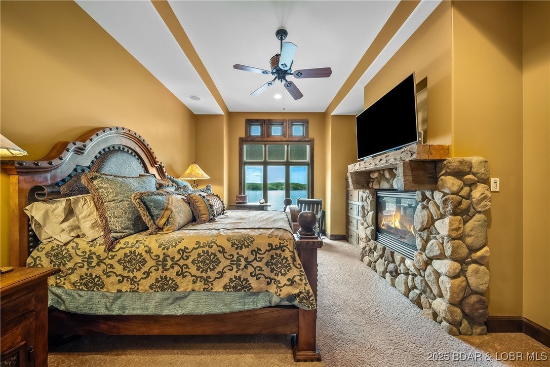 Villages, Missouri, 65079, United States, 5 Bedrooms Bedrooms, ,7 BathroomsBathrooms,Residential,Active,1964268