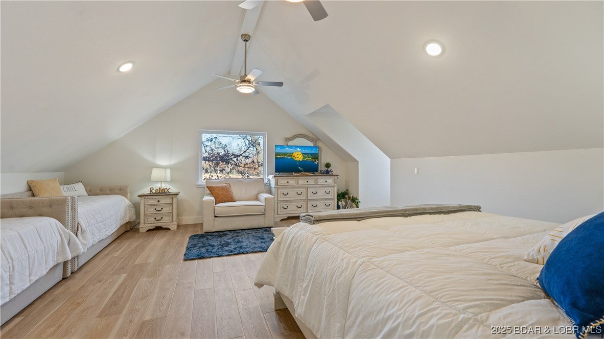 Roach, Missouri, 65787, United States, 8 Bedrooms Bedrooms, ,5 BathroomsBathrooms,Residential,Active,2007100