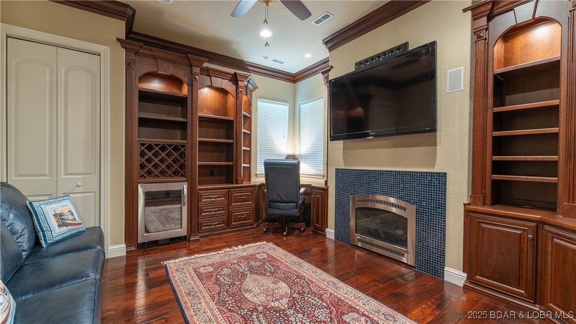 Camdenton, Missouri, 65020, United States, ,5 BathroomsBathrooms,Residential,Active,1797942