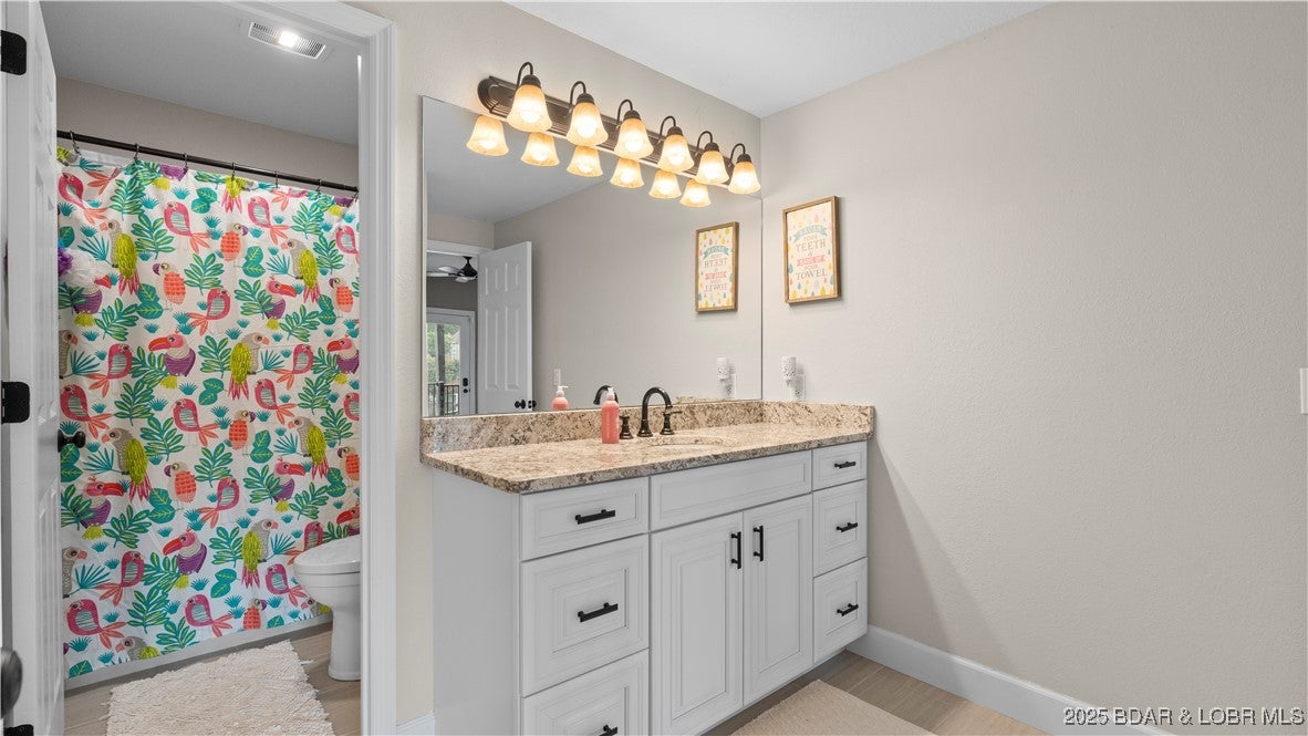 Lake Ozark, Missouri, 65049, United States, 5 Bedrooms Bedrooms, ,5 BathroomsBathrooms,Residential,Active,1968089