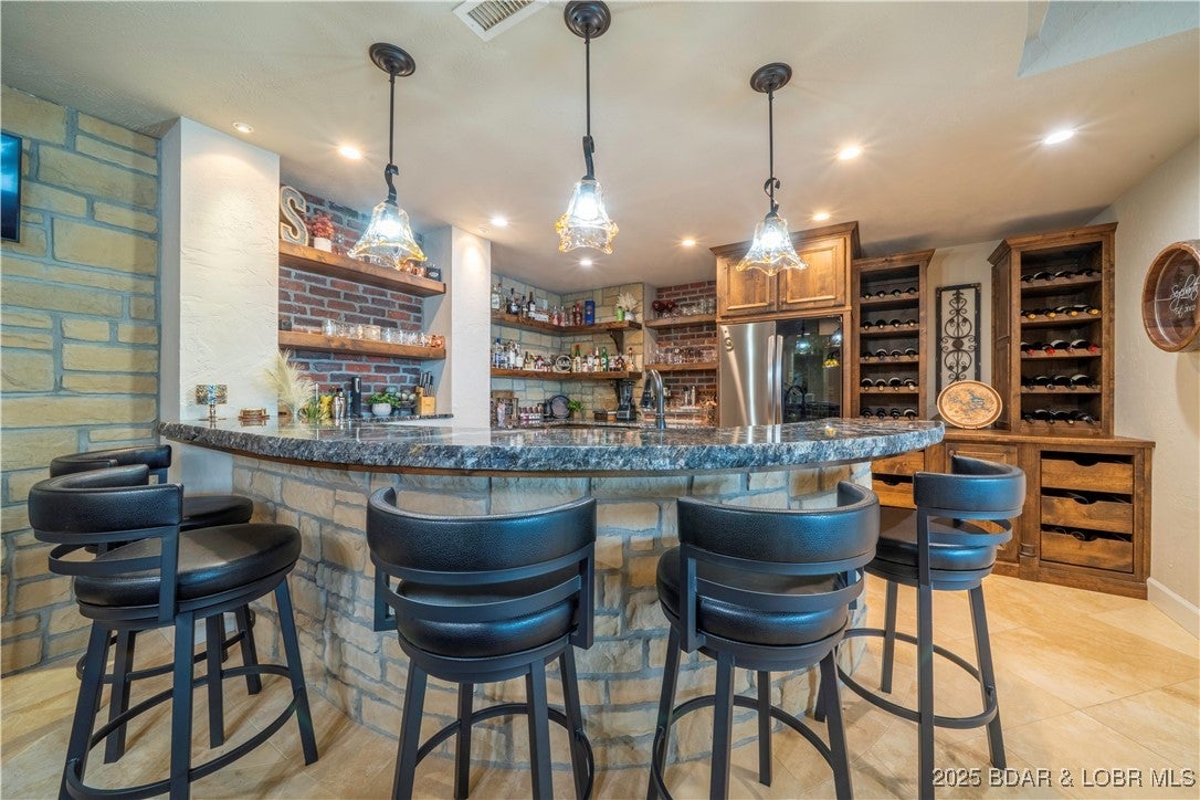 Porto Cima, Missouri, 65079, United States, 5 Bedrooms Bedrooms, ,5 BathroomsBathrooms,Residential,Active,1877782