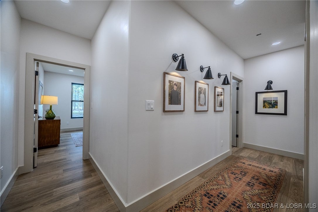 Linn Creek, Missouri, 65052, United States, 6 Bedrooms Bedrooms, ,5 BathroomsBathrooms,Residential,Active,1989796