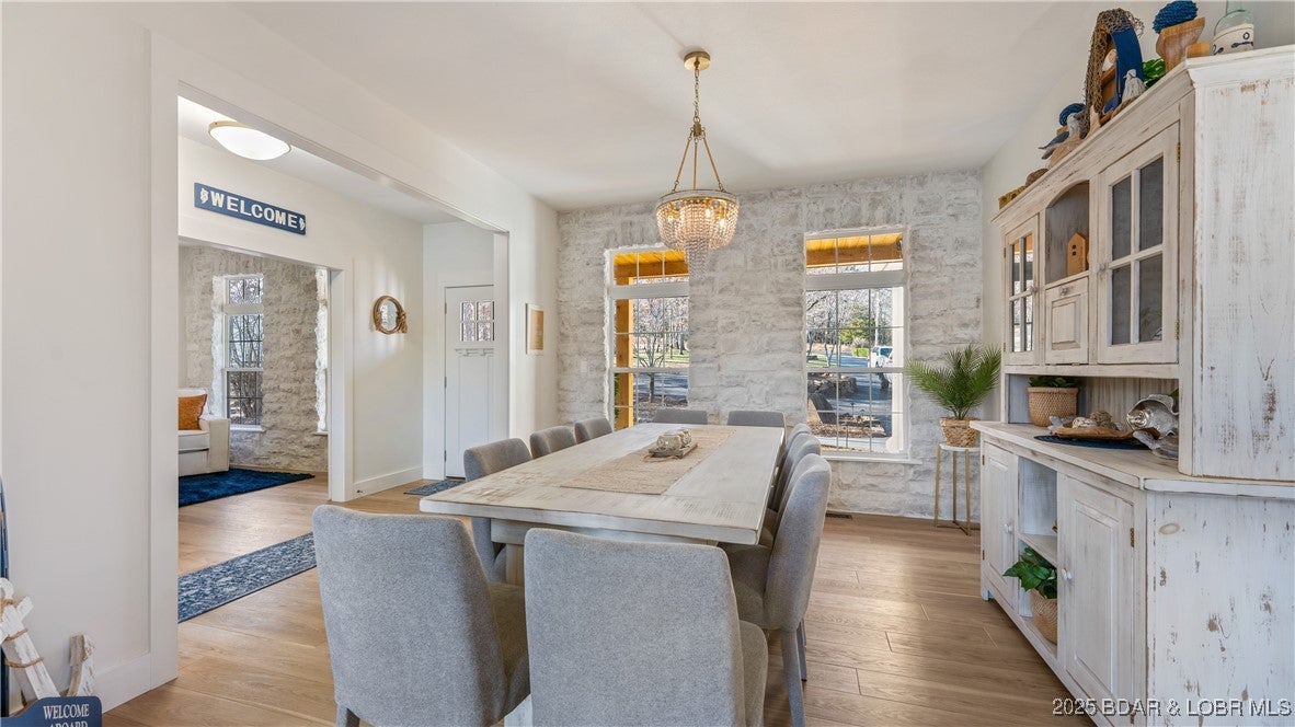 Roach, Missouri, 65787, United States, 8 Bedrooms Bedrooms, ,5 BathroomsBathrooms,Residential,Active,2007100