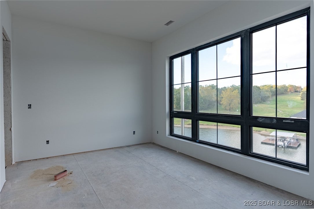 Osage Beach, Missouri, 65065, United States, 4 Bedrooms Bedrooms, ,5 BathroomsBathrooms,Residential,Active,1985585