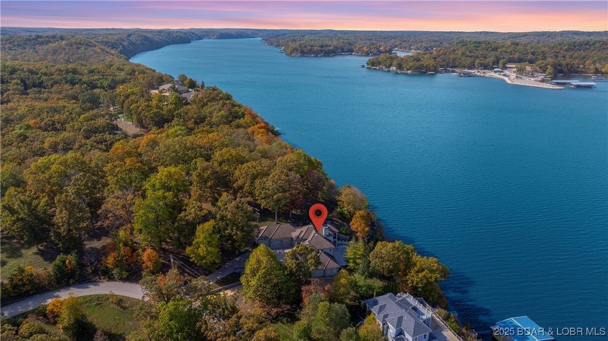 Camdenton, Missouri, 65020, United States, 5 Bedrooms Bedrooms, ,5 BathroomsBathrooms,Residential,Active,1989766