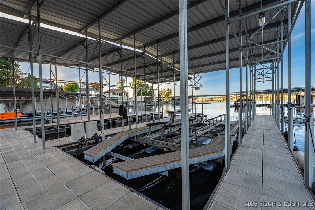 Porto Cima, Missouri, 65079, United States, 5 Bedrooms Bedrooms, ,4 BathroomsBathrooms,Residential,Active,1973370