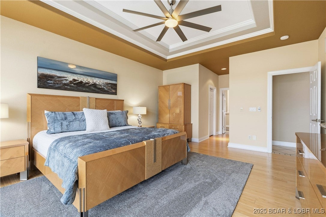 Porto Cima, Missouri, 65079, United States, 5 Bedrooms Bedrooms, ,4 BathroomsBathrooms,Residential,Active,1973370